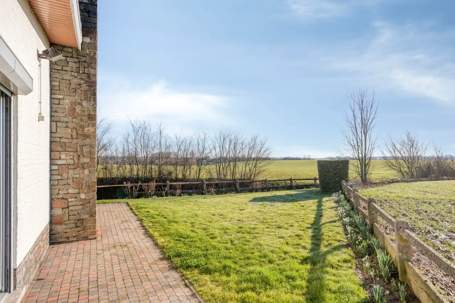 Bungalow op een unieke locatie foto 26