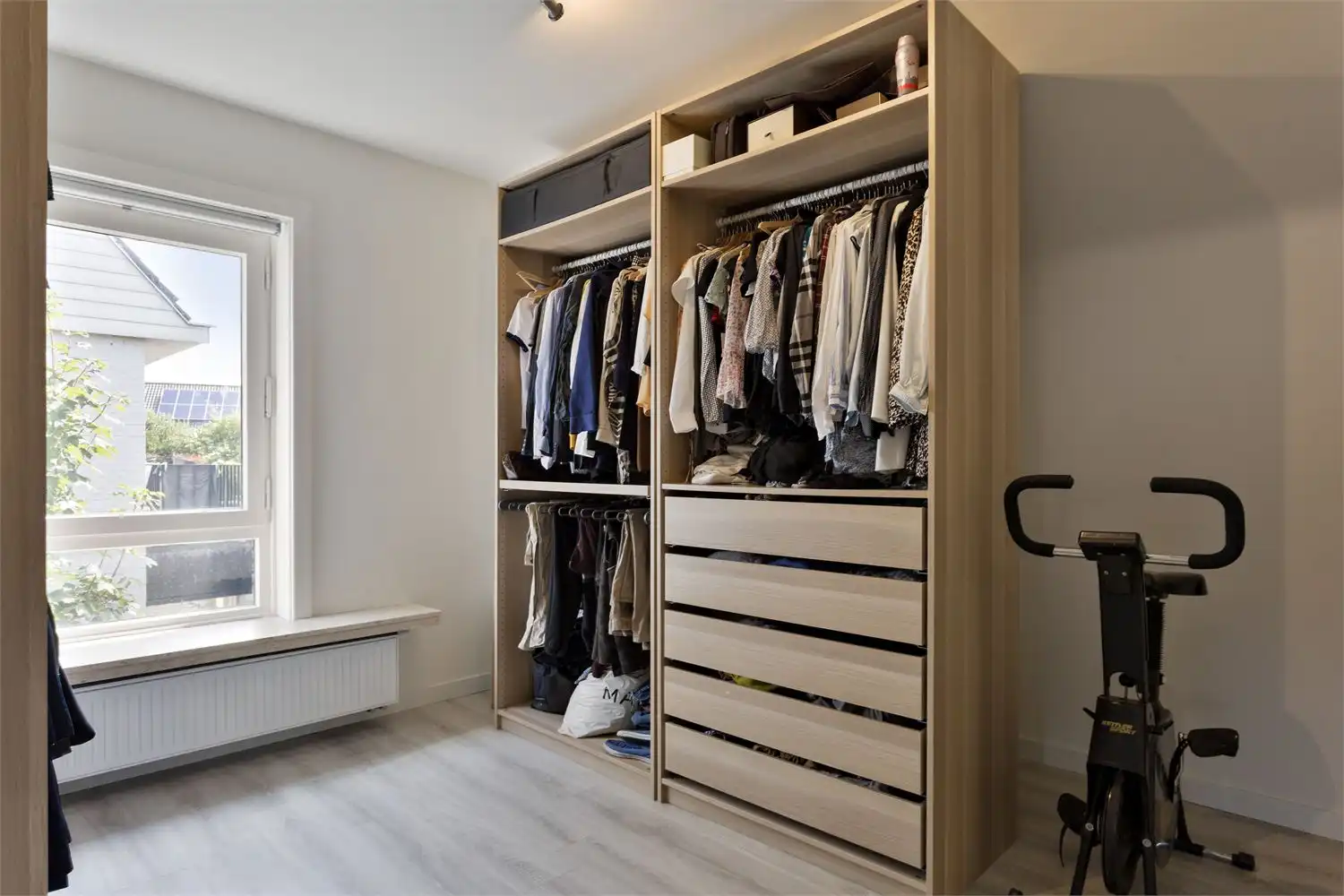 Lichtrijke villa met riante tuin foto 12