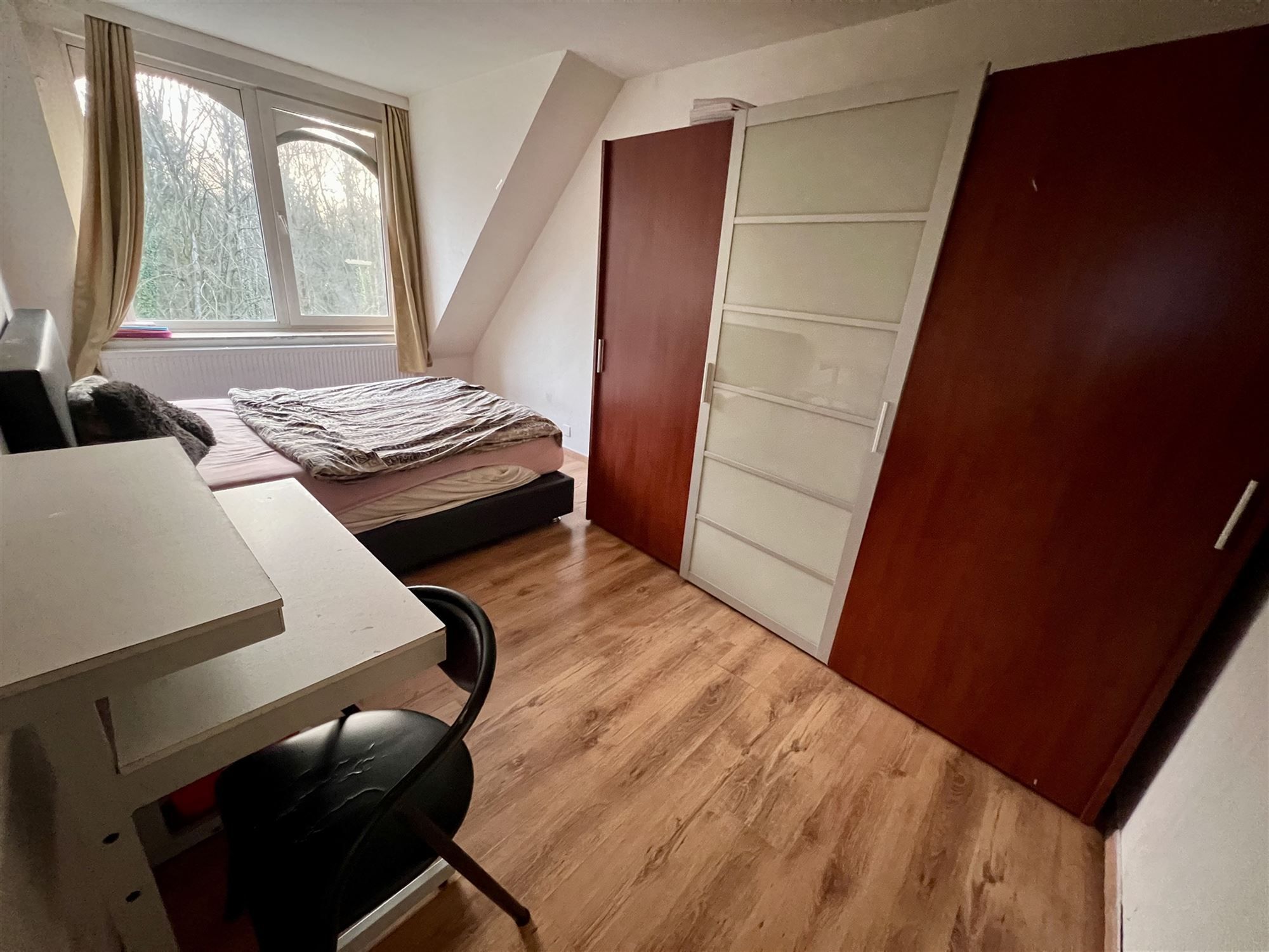 Enorme gezinswoning op 463 m² met 5 slaapkamers en 2 badk. foto 22