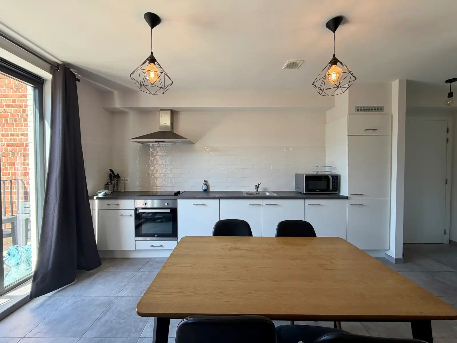 Gemeubelde studio te huur in hartje Leuven! foto 6