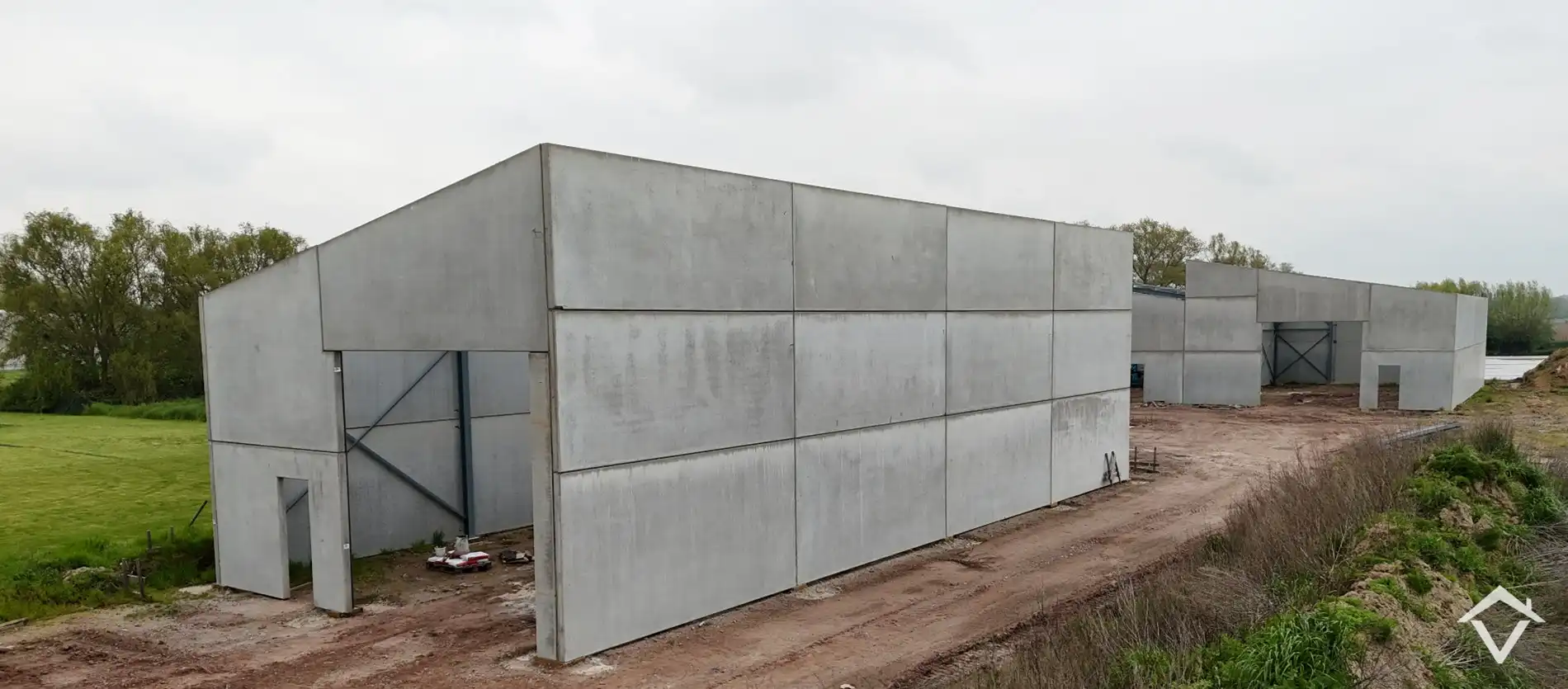 Loods NR A te koop – 180 m² KMO-zone Ardopoort te Roeselare foto 17