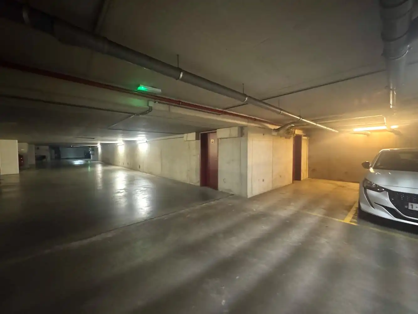 ONDERGRONDSE AUTOSTAANPLAATS P.6 foto 3