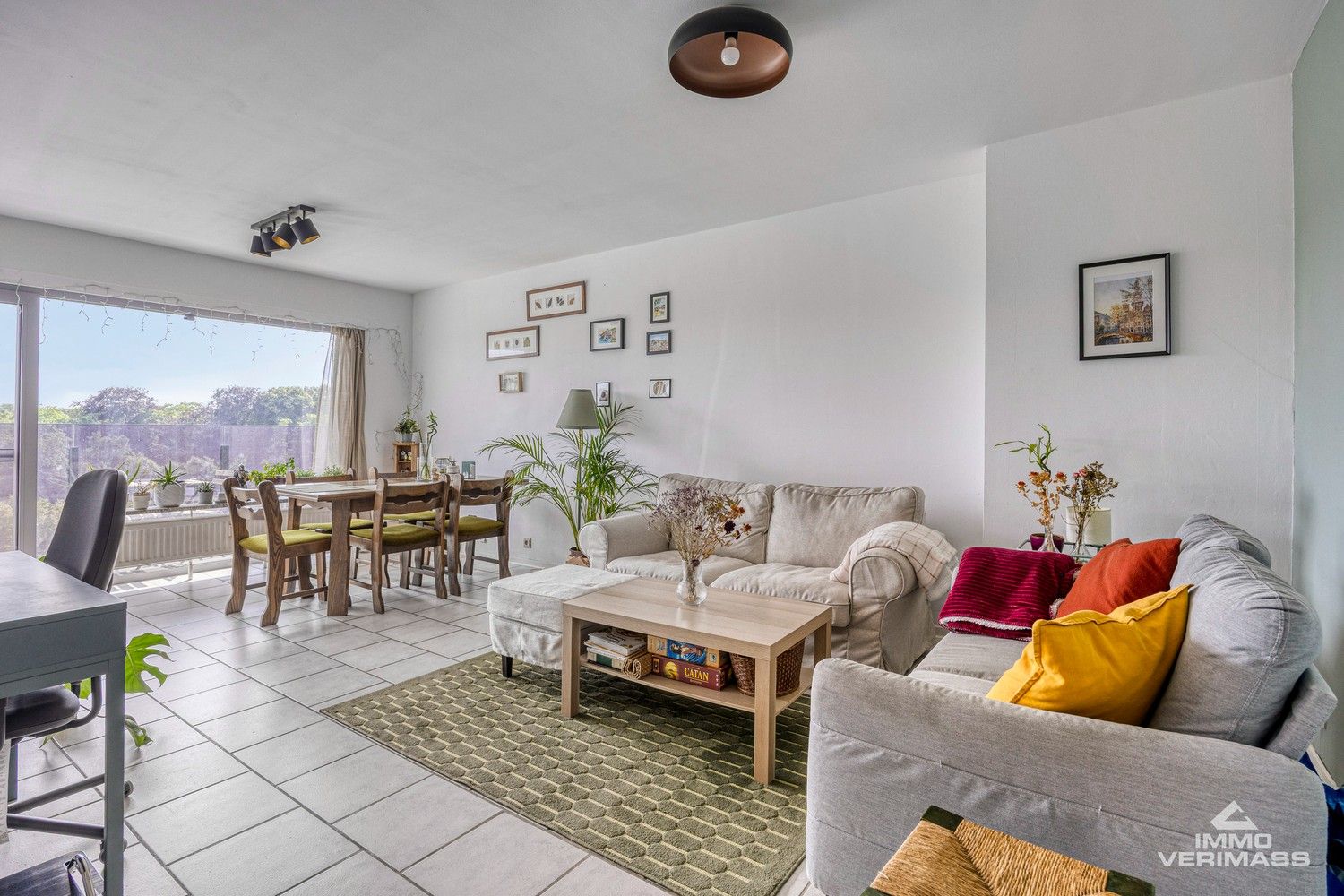 Instapklaar appartement met ruim uitzicht over de omgeving foto 6