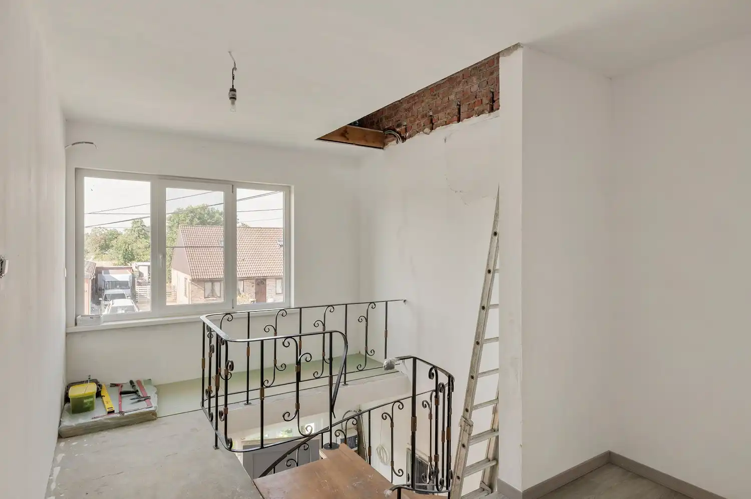 DEELS GERENOVEERDE WONING IN EEN RUSTIGE STRAAT foto 11