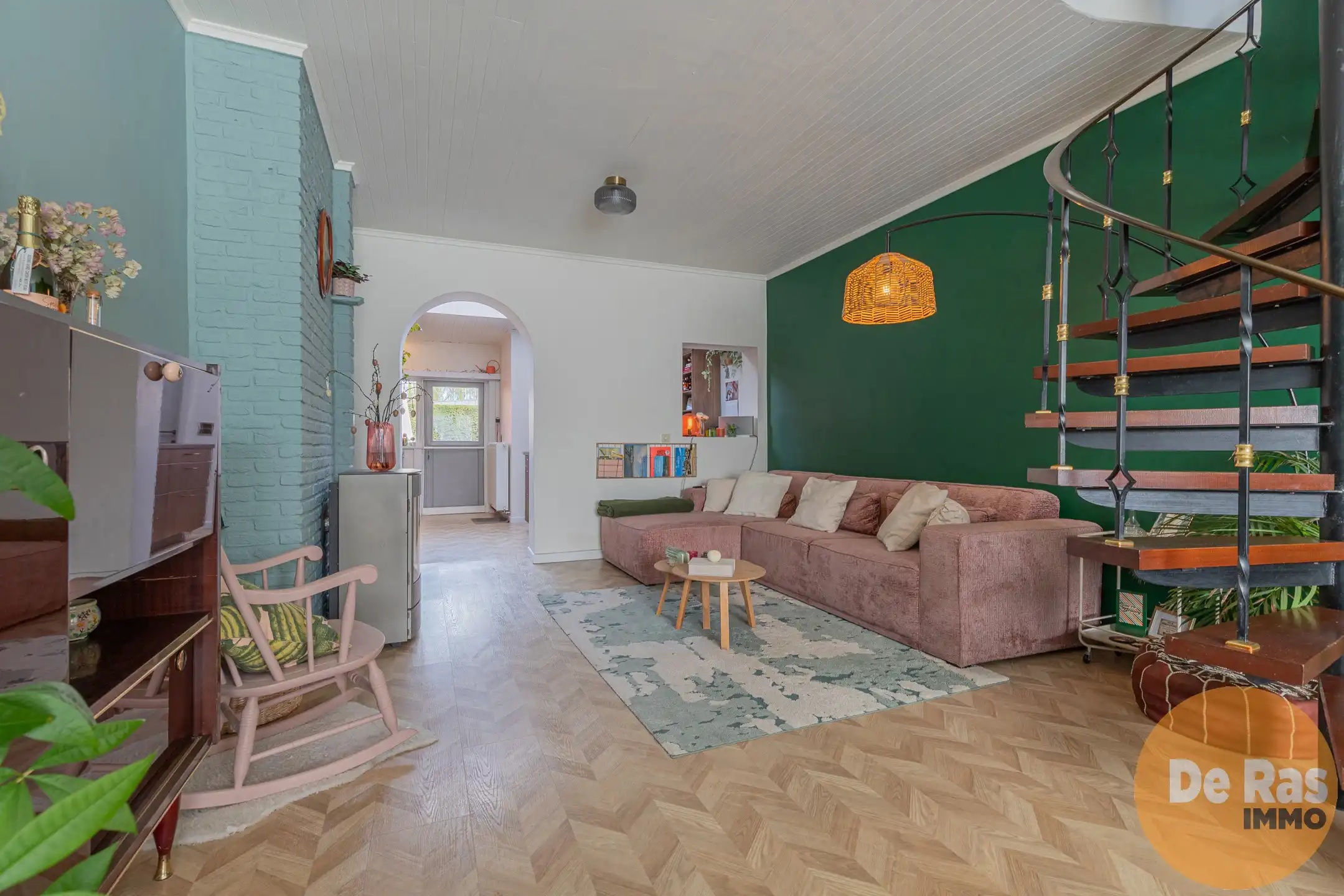 WETTEREN - Instapklare woning met twee slpks en terras foto 3