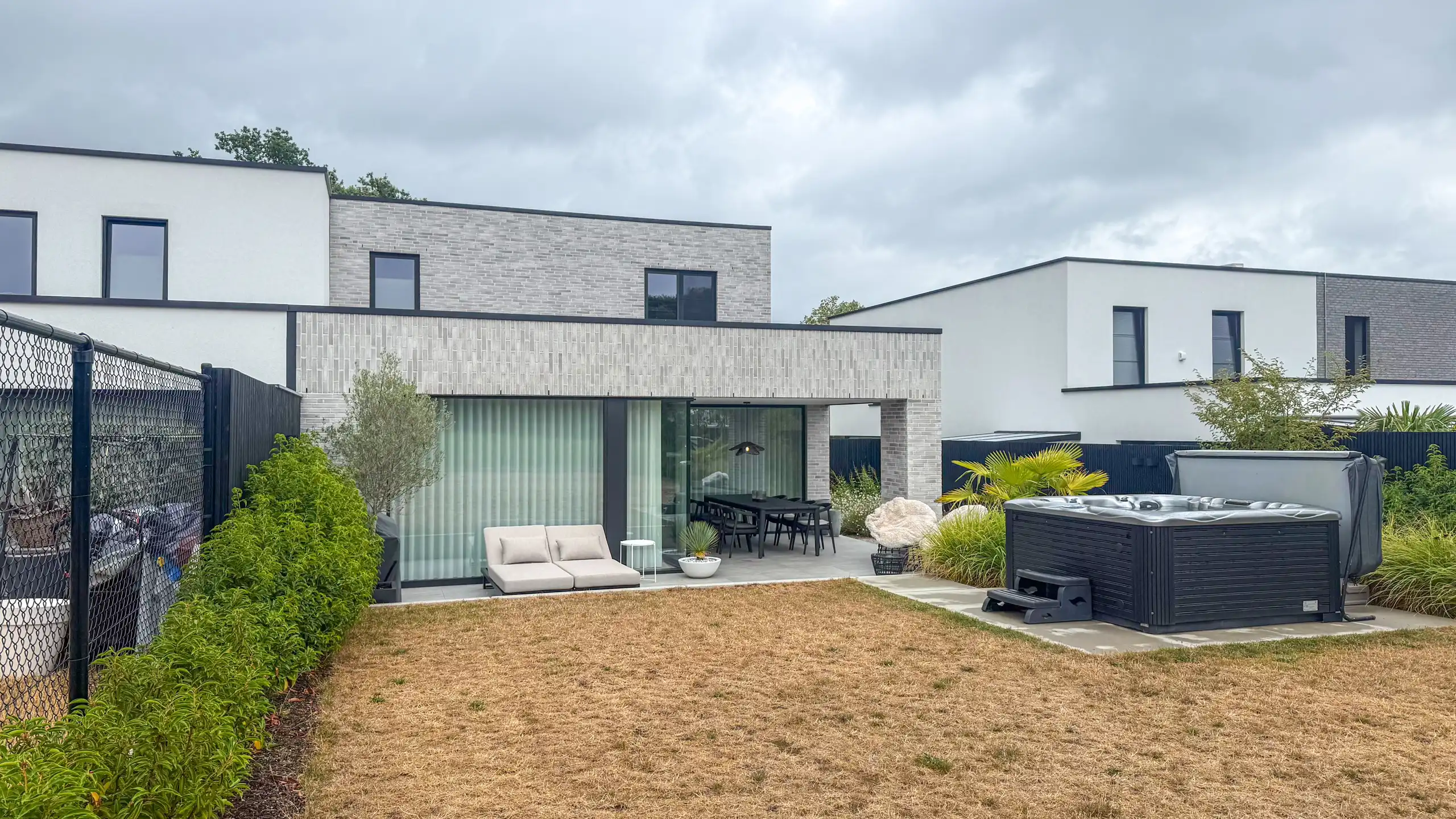 Luxueuze nieuwbouwwoning uit 2023 met E-peil 13 te Paal! foto 58