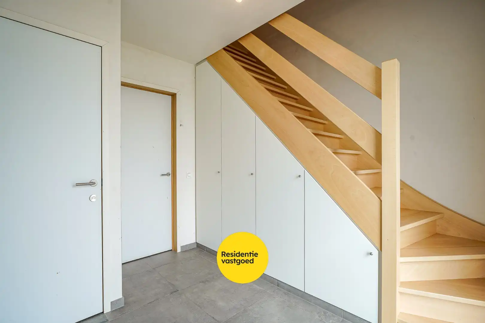 Halfopen woning met 3 slaapkamers te huur in Aartrijke foto 3