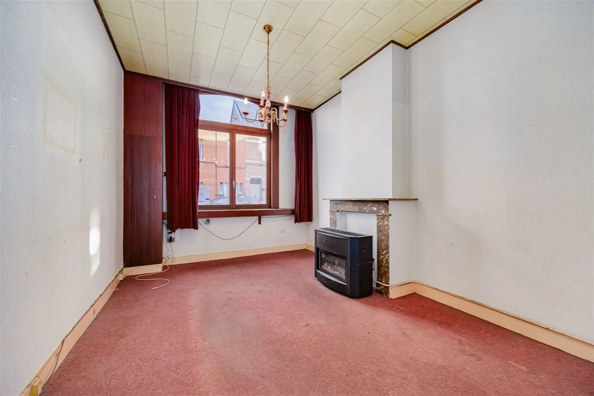 Te renoveren woning met 3-4  slk met gezellige tuin foto 3