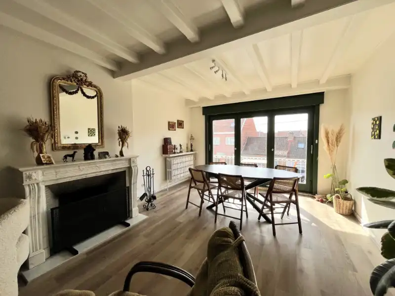 Ruim en karaktervol app. met 2 slaapkamers en garage foto 11