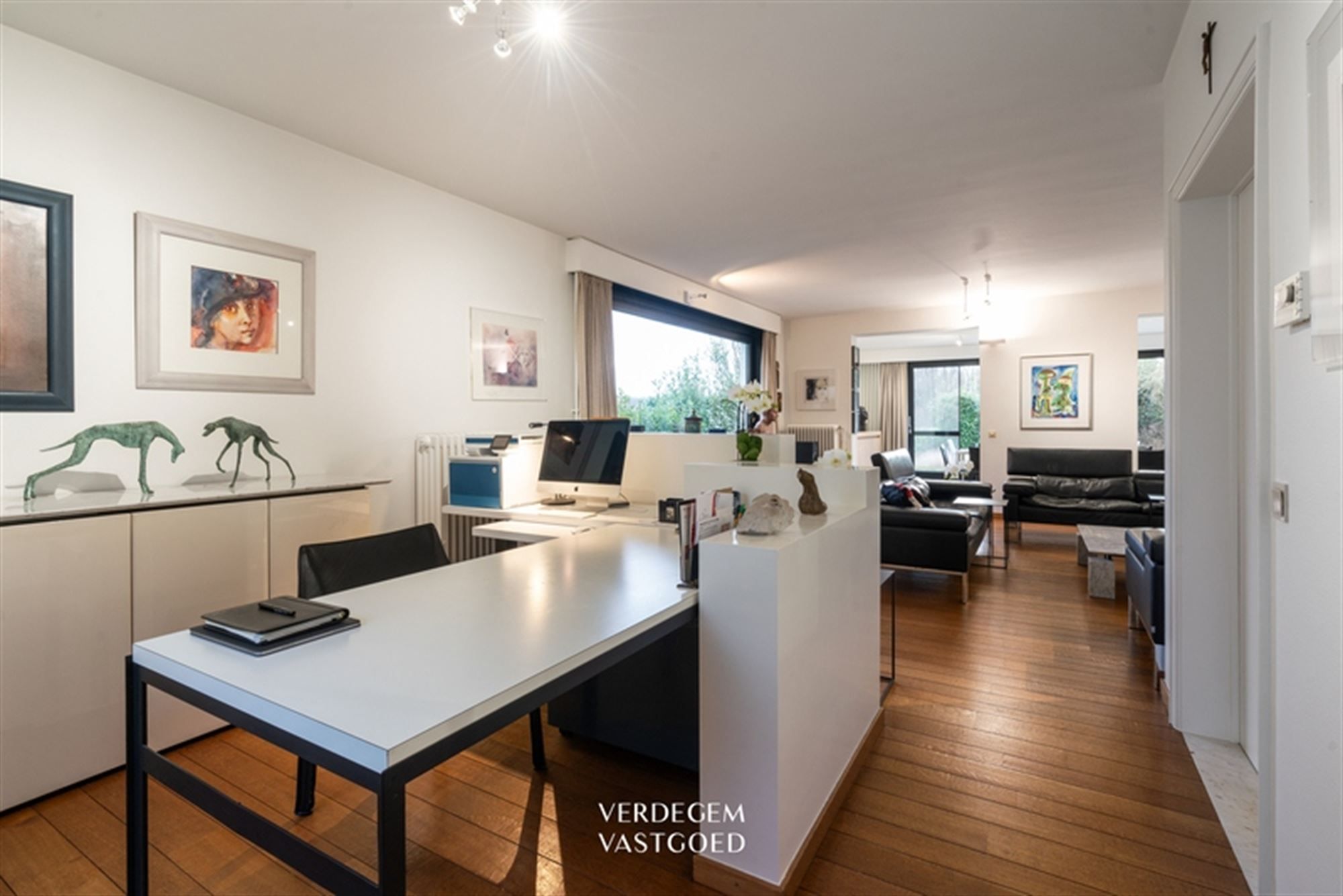 Architectenvilla met aparte studio en Wase zichten foto 5