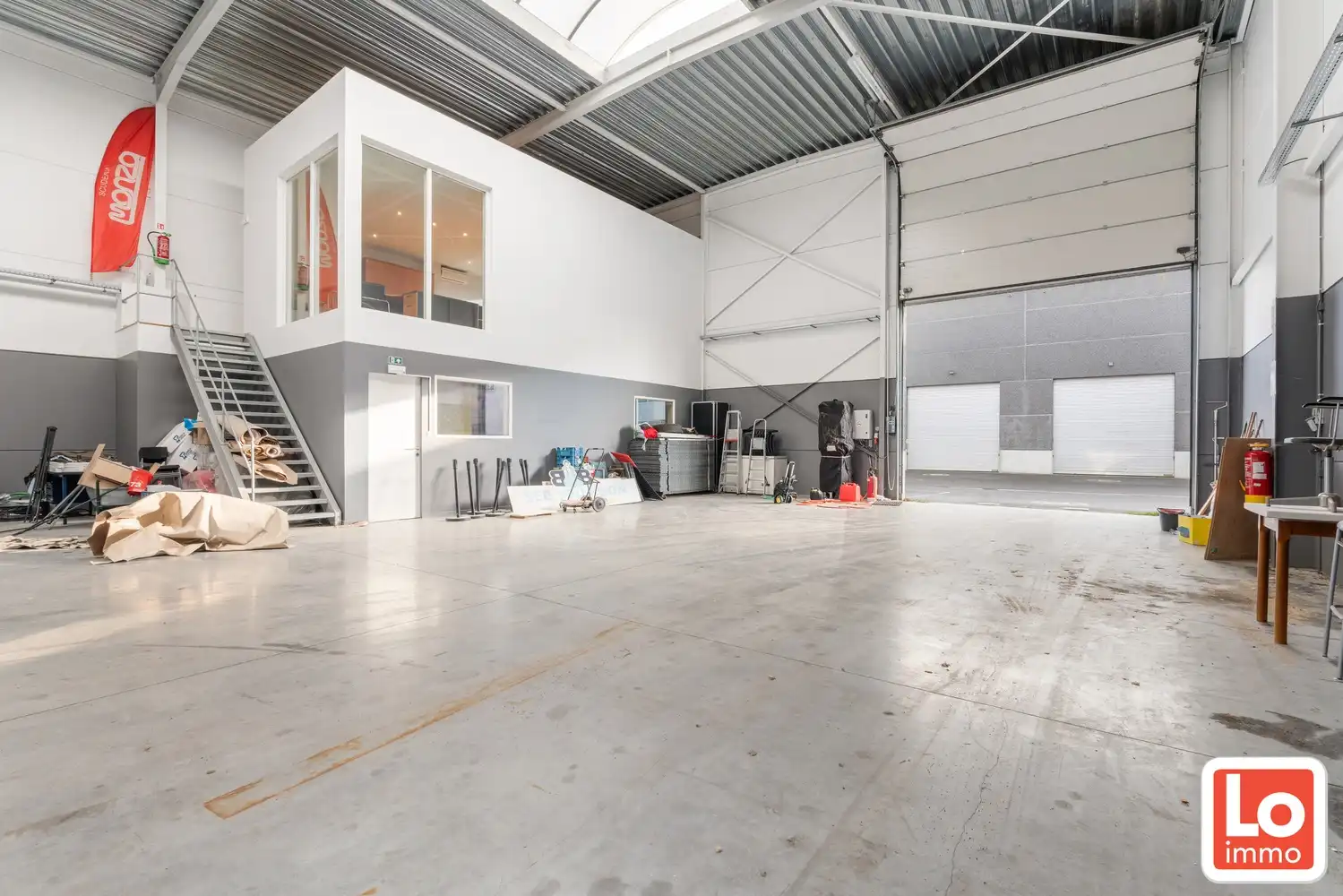 Magazijn 440m² met kantoorruimte 42m² foto 5