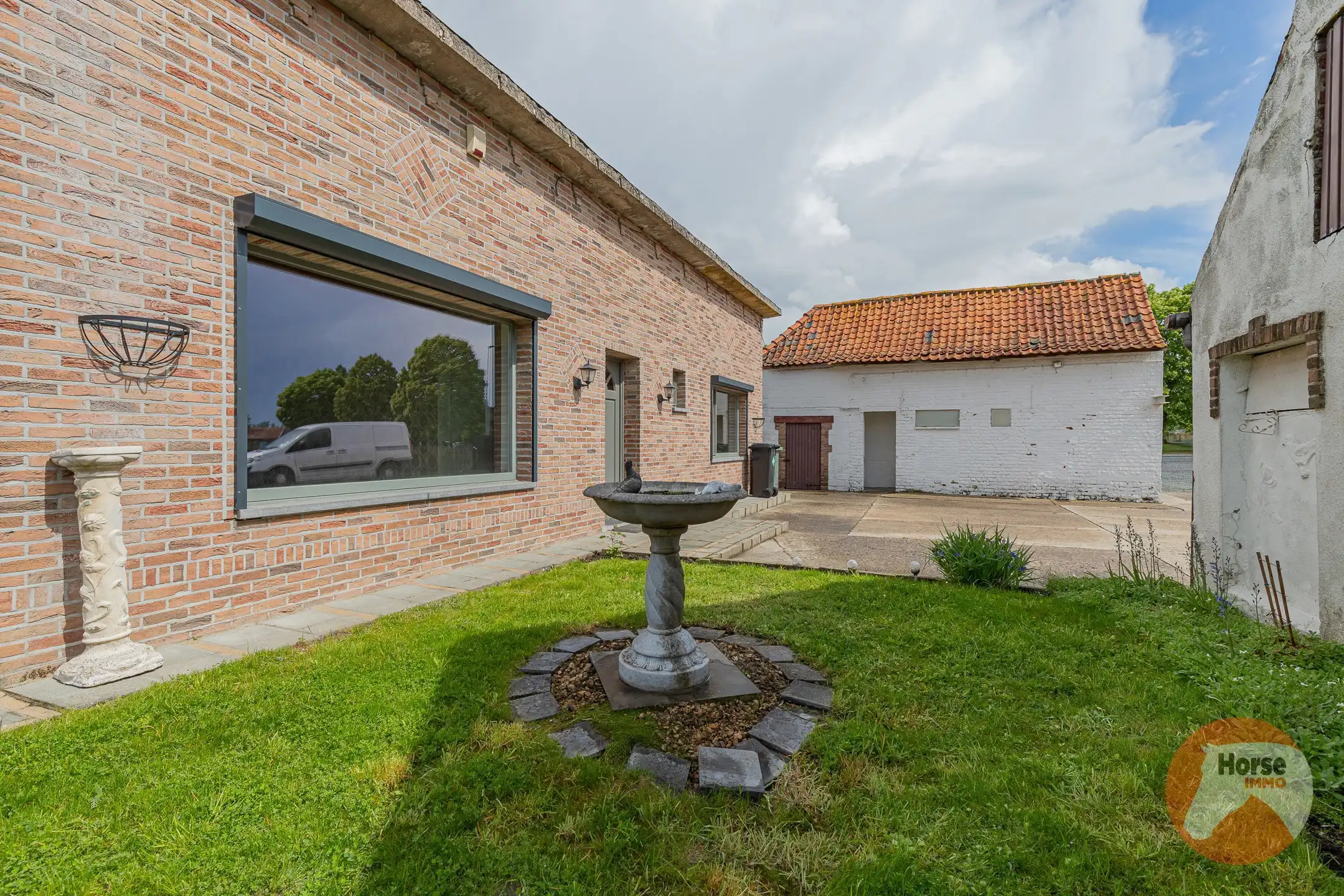HOFSTADE - Charmante gelegen woning met bijgebouwen en weide foto 37