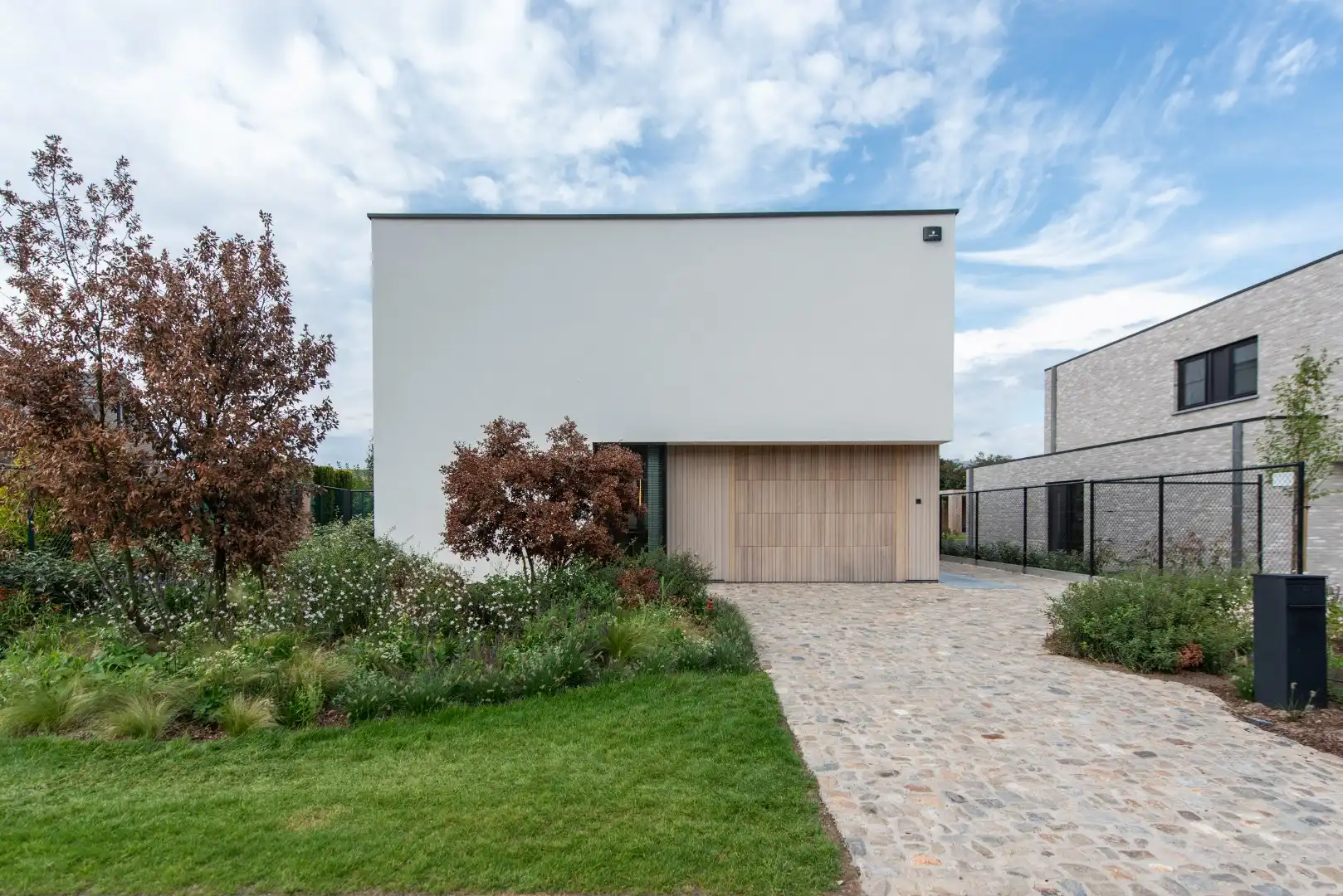 Moderne exclusieve bebouwing in Diepenbeek, gunstig gelegen aan de binnenring. foto 2