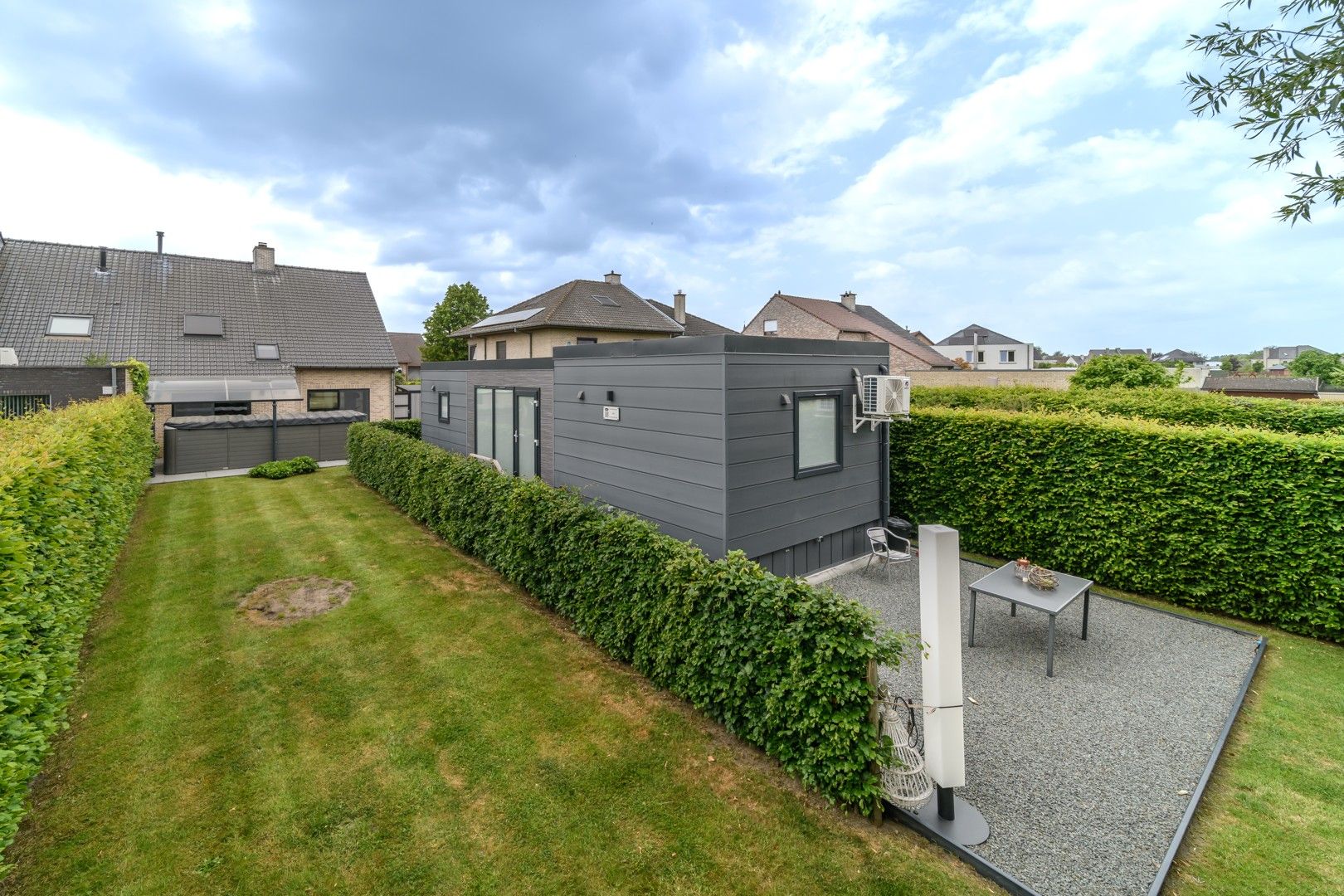 Rustig gelegen gezinswoning met extra woonunit foto 29