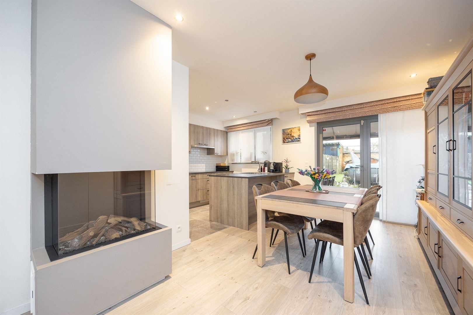 Energiezuinige woning van 2017 met vier slaapkamers foto 5