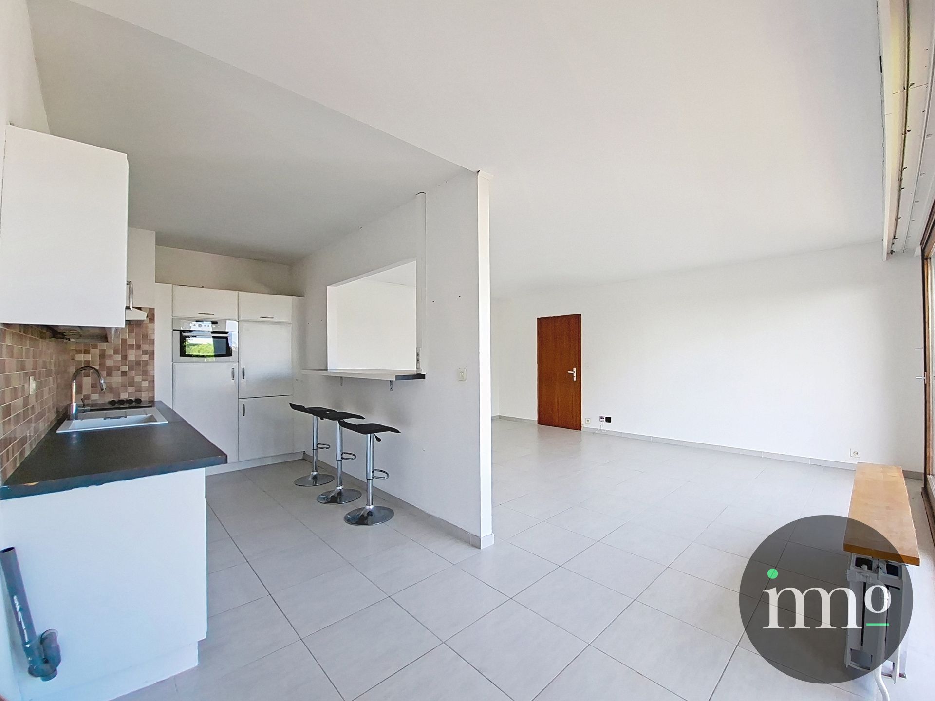 2 SLAAPKAMER APPARTEMENT MET ONDERGRONDSE PARKEERPLAATS foto {{pictureIndex}}