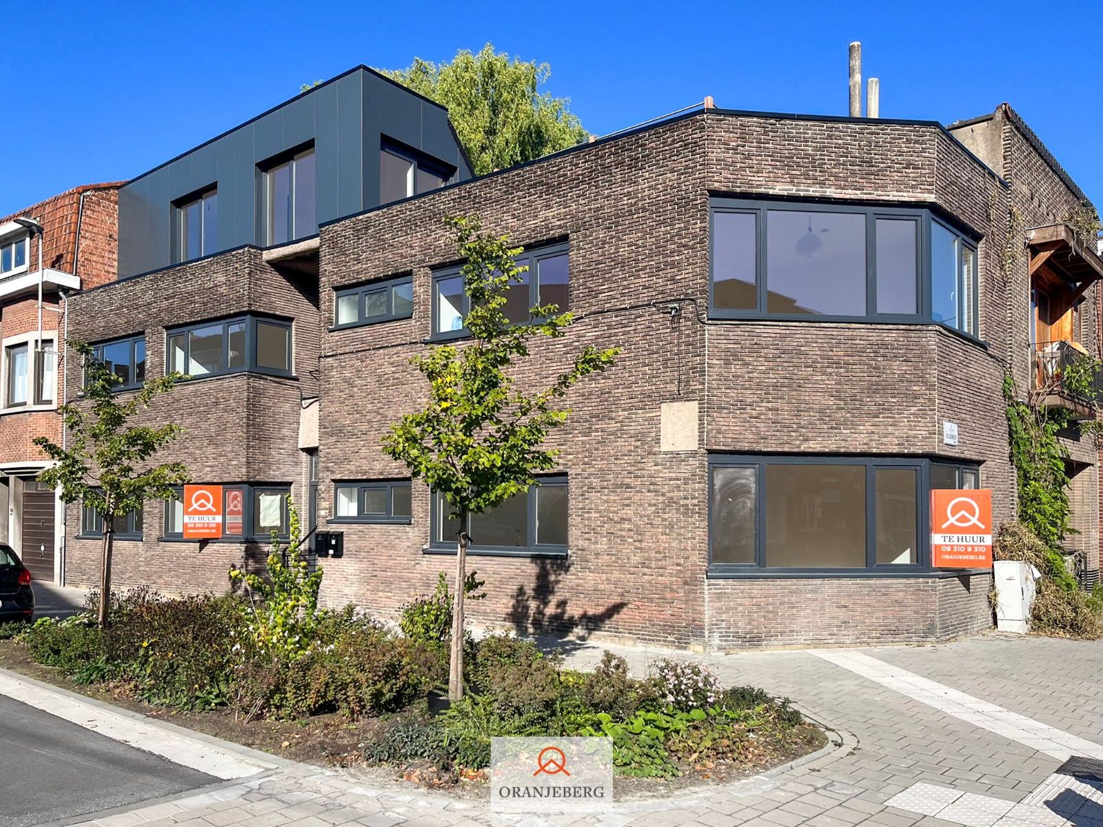 Gerenoveerd gelijkvloers appartement vlakbij station Gent-Sint-Pieters foto 2