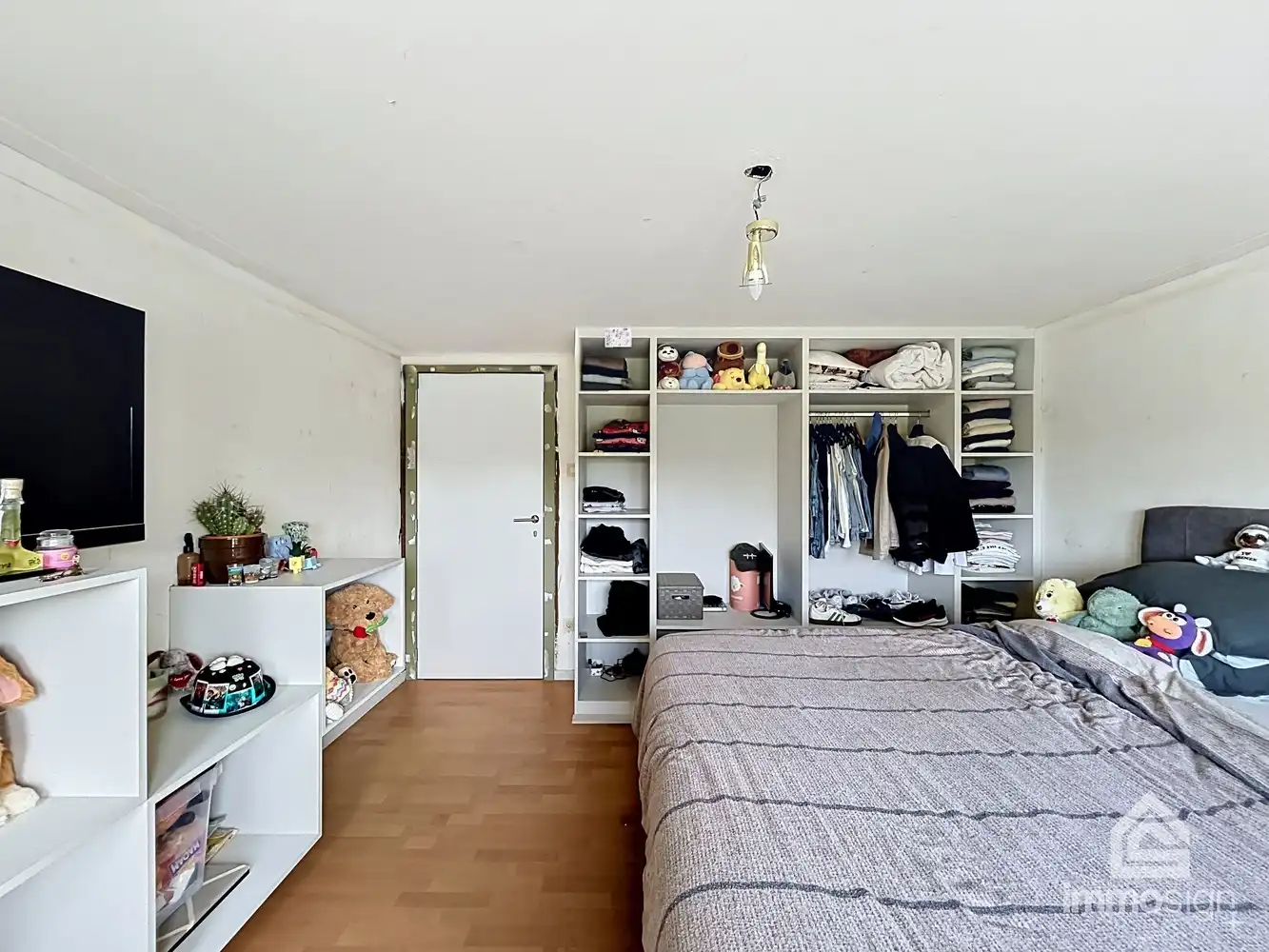 Ruime gezinswoning met drie slaapkamers te Opitter! foto 23