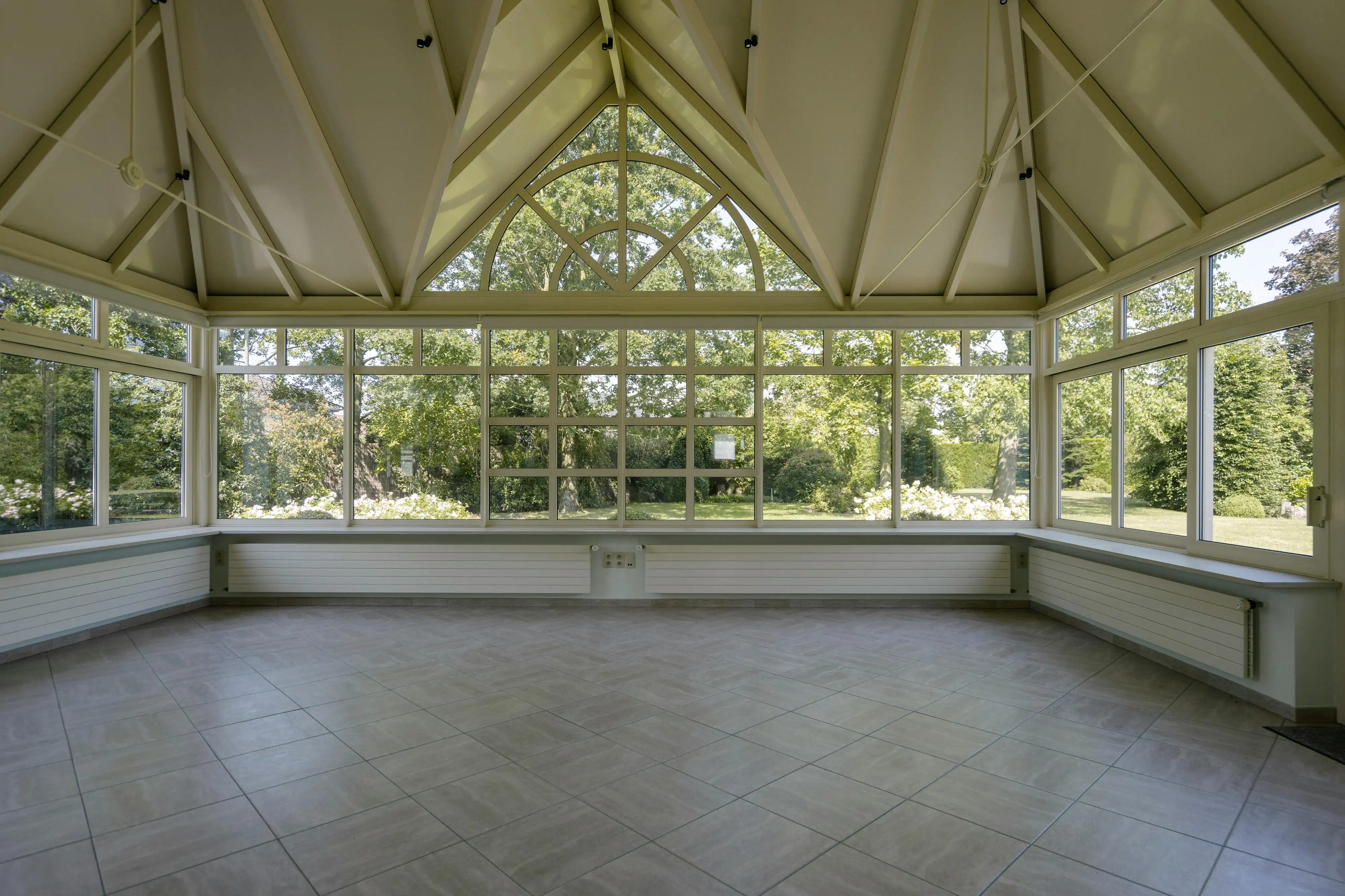 Exclusieve villa op royaal perceel nabij het Sterrebos foto 8