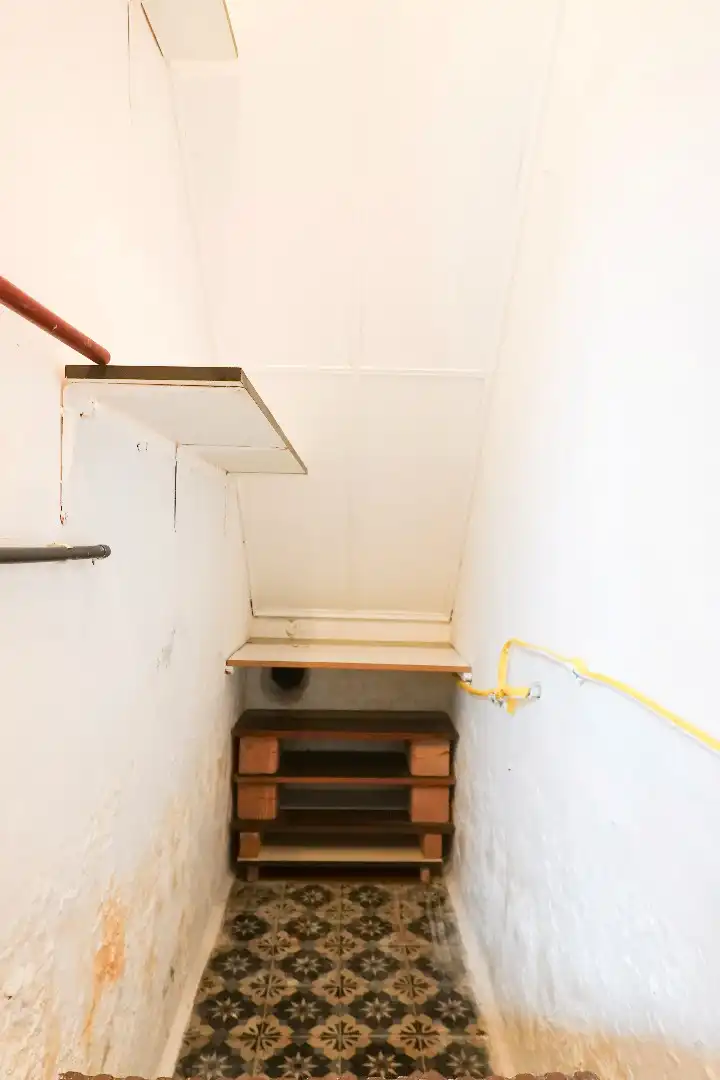 Charmante vrijstaande woning met 5 slaapkamers, ruime tuin en grote garage foto 7