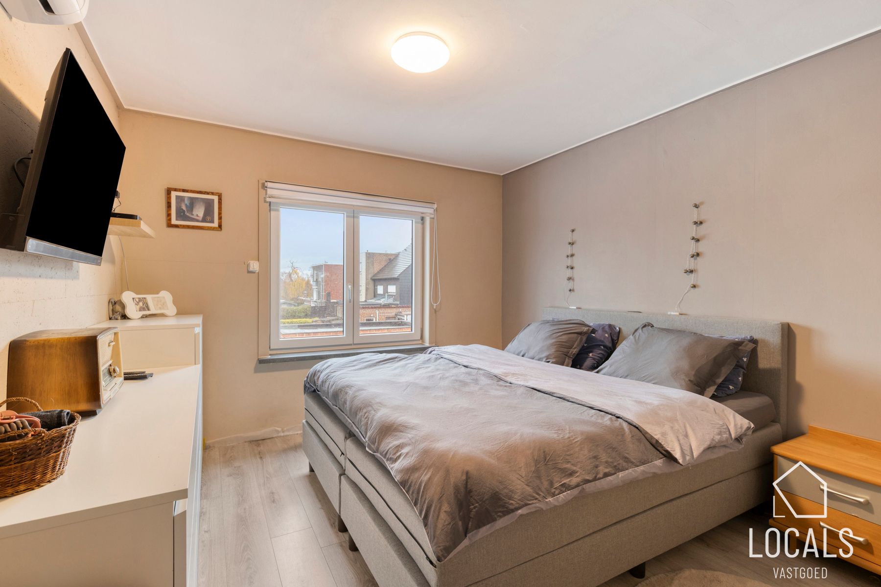 Instapklare en ruime woning in Liedekerke foto 12