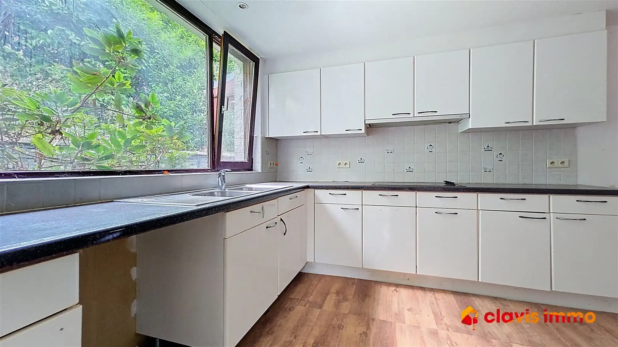 Te renoveren villa in een felbegeerde buurt foto 9