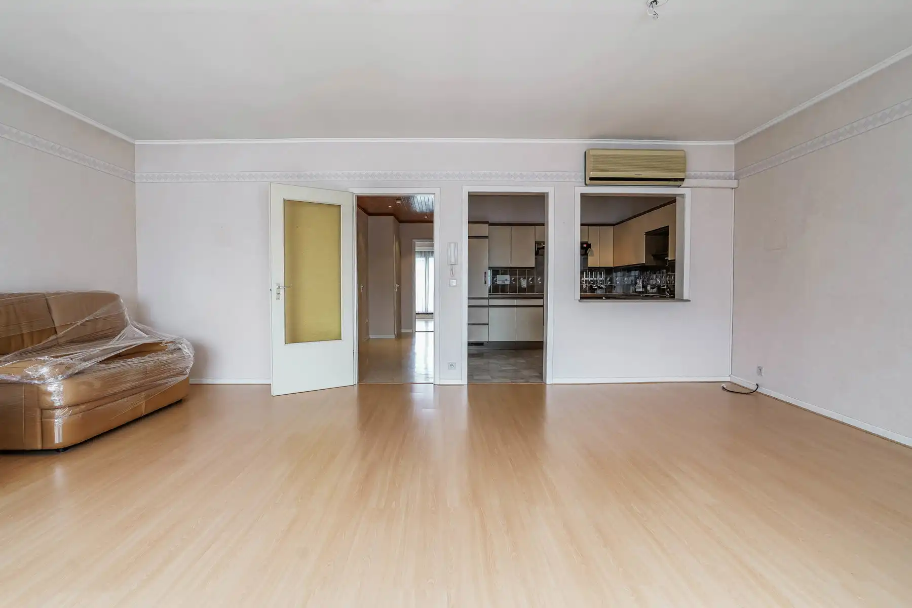 Appartement met 2 slaapkamers en overdekte autostaanplaats te Londerzeel Sint Jozef foto 5