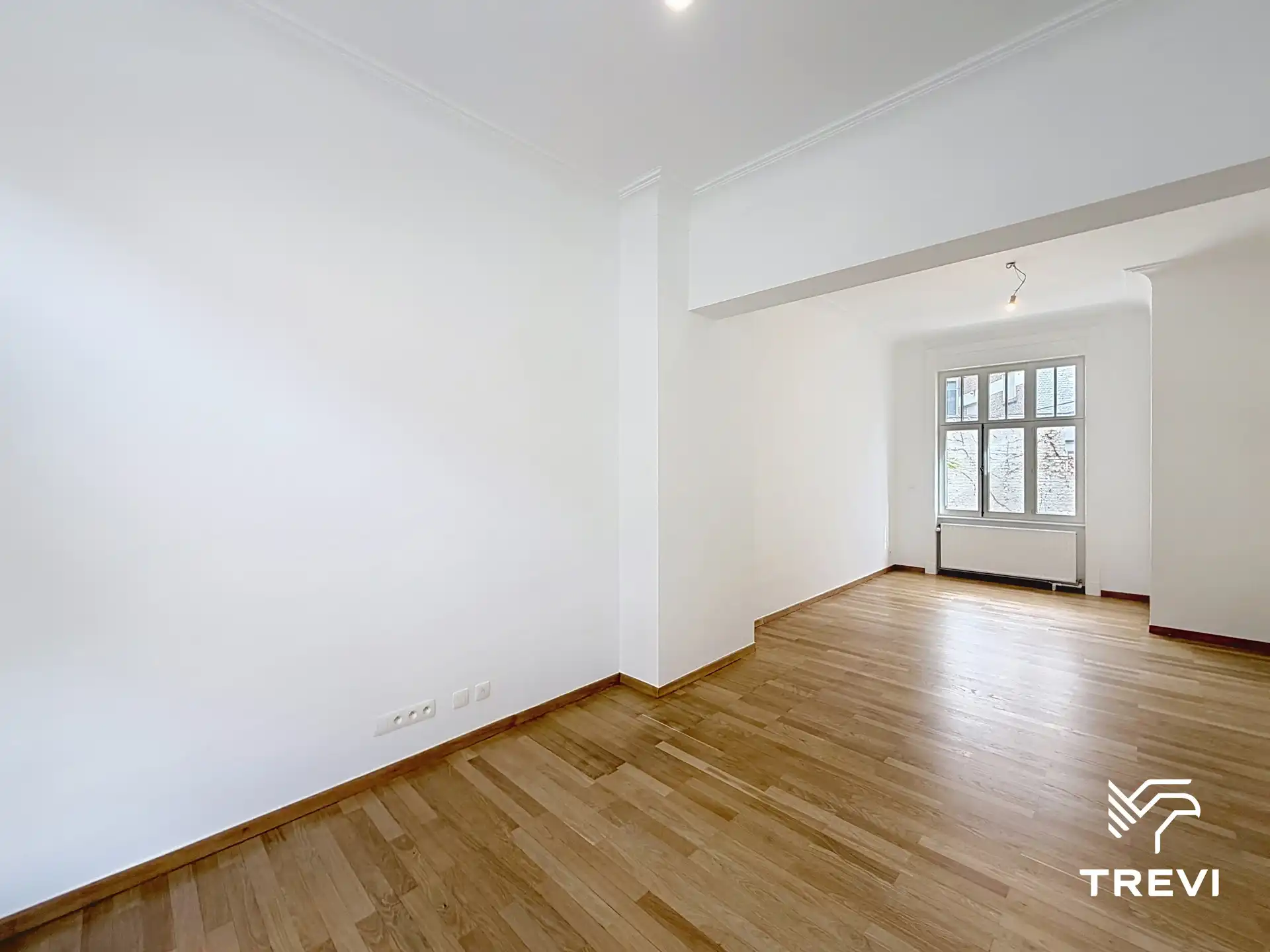 TOUR & TAXIS – Prachtige woning met 4 slaapkamers, terras en tuin! foto 3