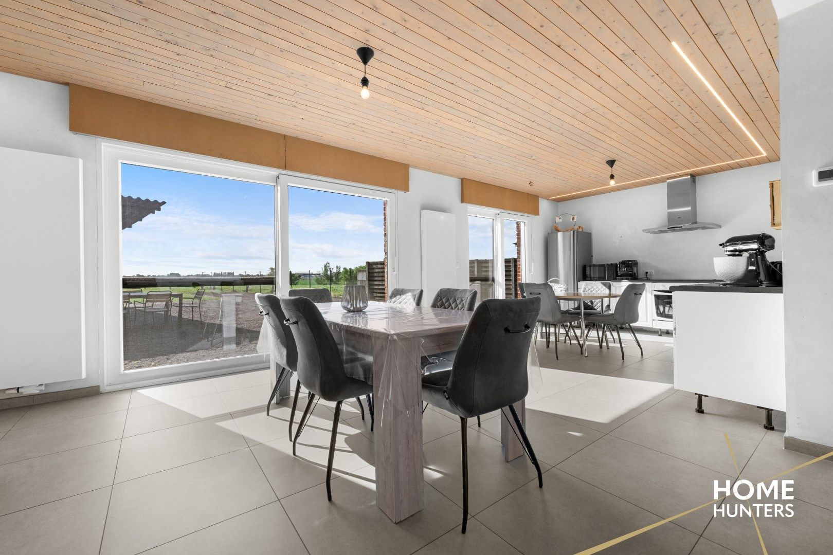 Gerenoveerde ruime woning in Langemark op een riant perceel van 2.694 m² – mét weids uitzicht op de velden foto 11