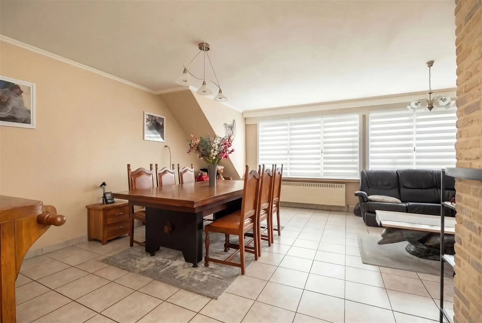 Instapklaar appartement met terras en garage foto {{pictureIndex}}