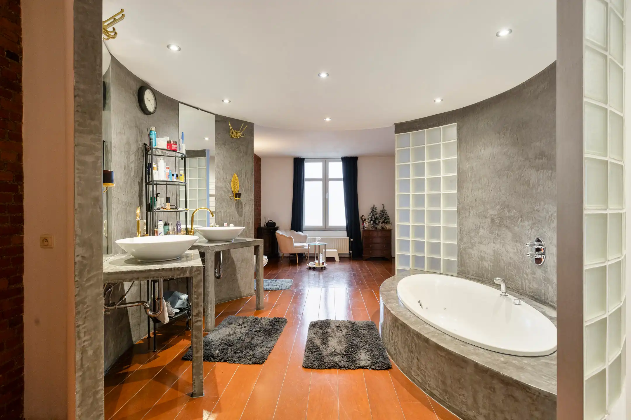 Wonen in Geschiedenis: Loft 340 m² in Oude Koffiebranderij foto 15