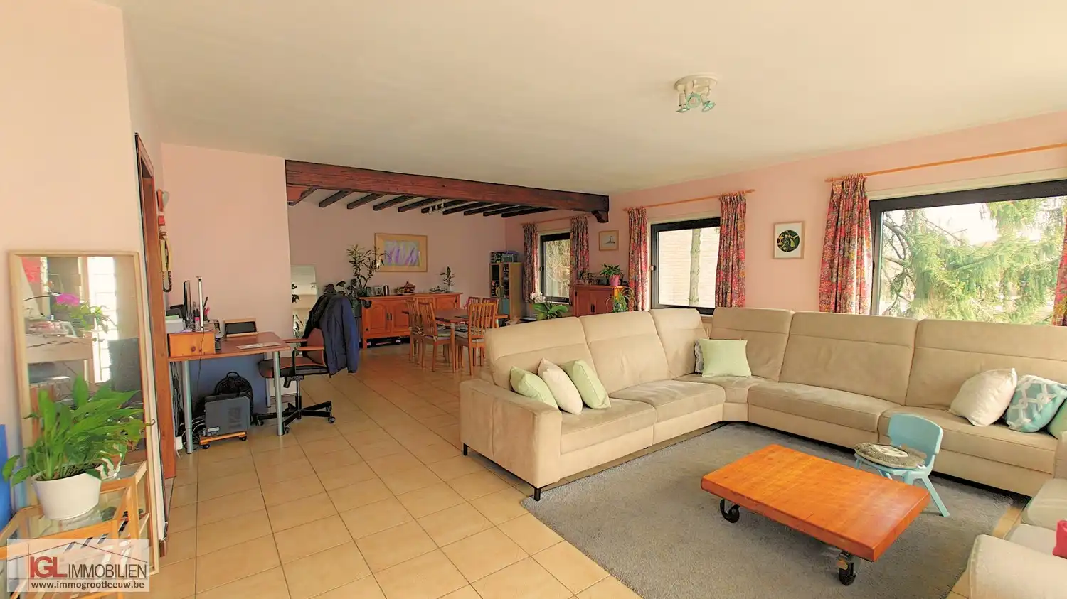 Handelspand op topliging met optimale zichtbaarheid langsheen Bergensesteenweg met veel parking en twee woongelegenheden! foto 18