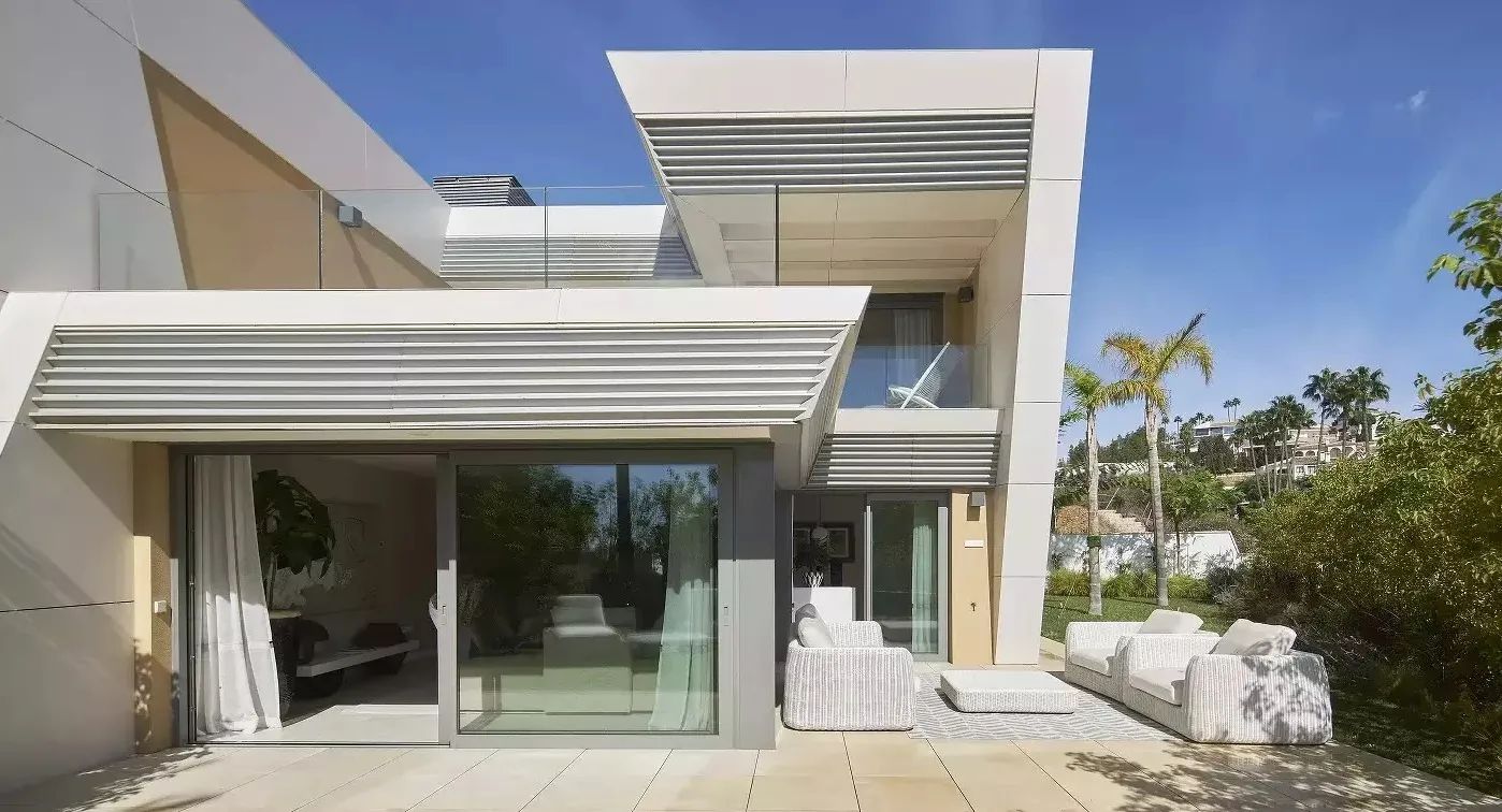 Leef het luxe leven aan de Costa del Sol – halfvrijstaande villa met zeezicht, wellness & topligging in Las Lagunas de Mijas foto 21