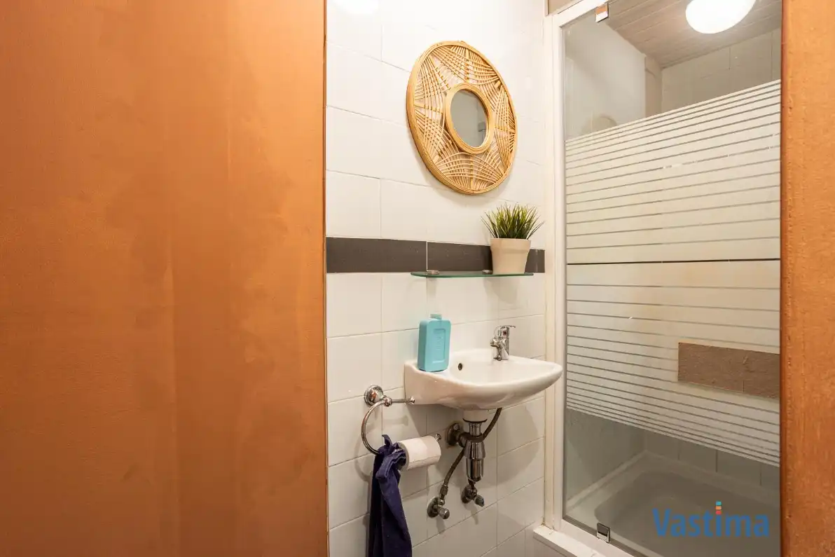 Super energiezuinige gezinswoning met tuin in hartje Nieuwerkerken foto 14