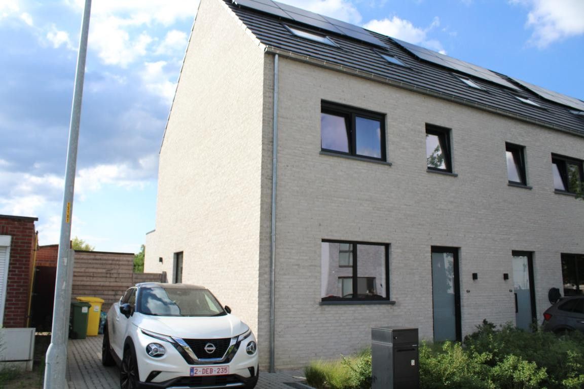 Nieuwbouwwoning foto 26