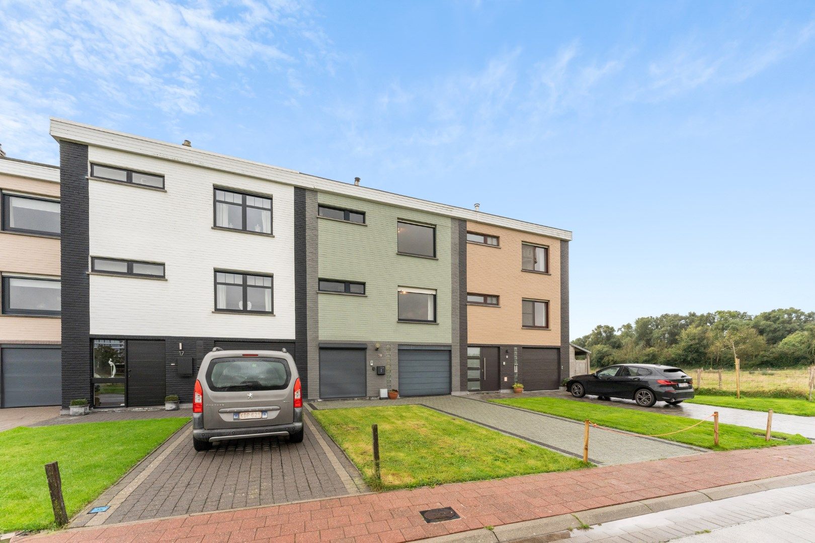 Te renoveren woning nabij zee en strand foto 6