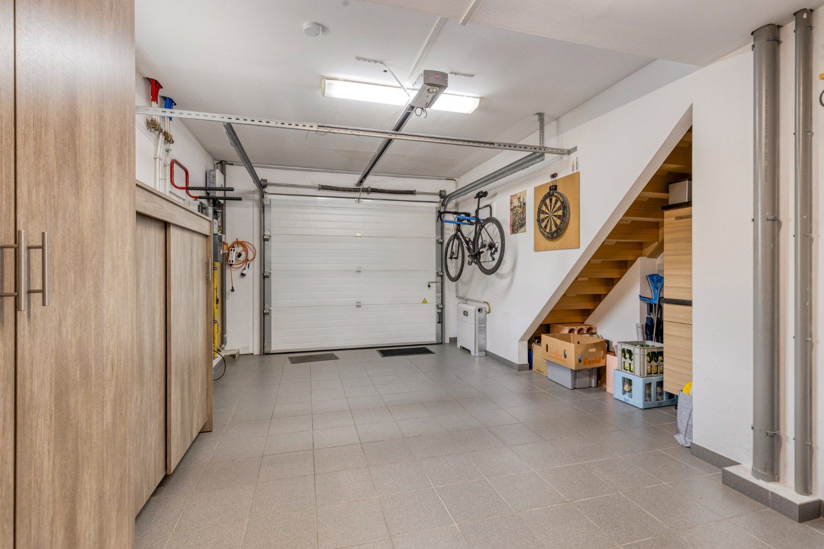 Prachtige, uiterst verzorgde villa met 3 slaapkamers en garage! foto 18