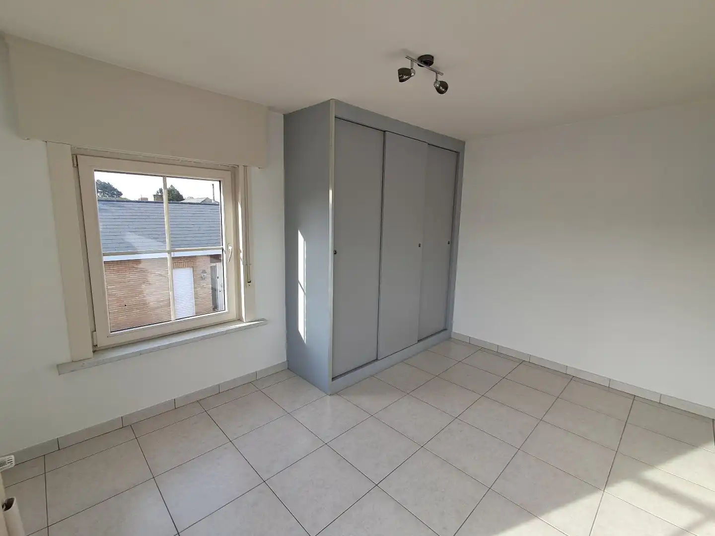 Woning in Sijsele met ruime tuin en grote garage! foto 18