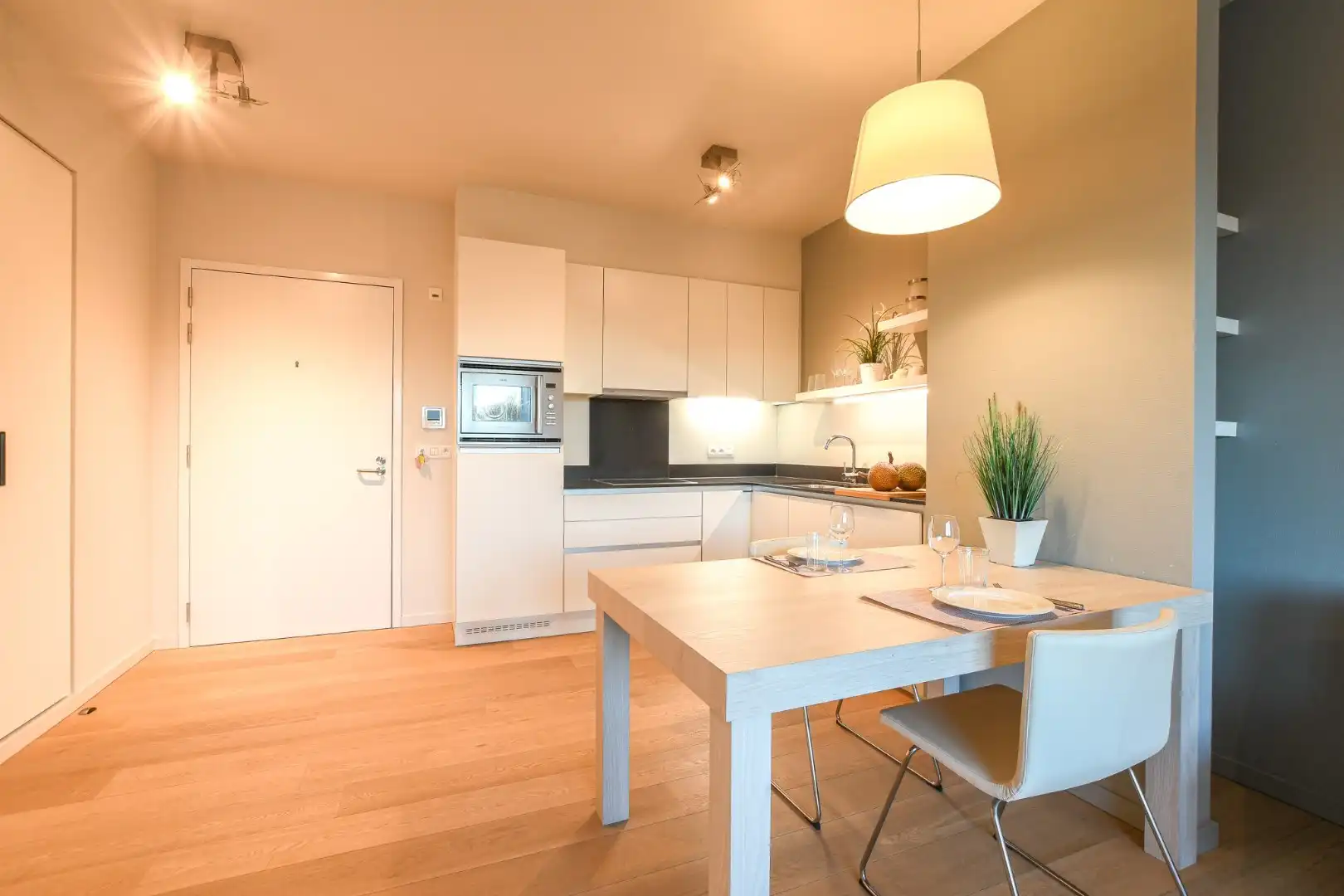  Te koop: Assistentiewoning in Zilverduin De Haan, Vosseslag foto 5