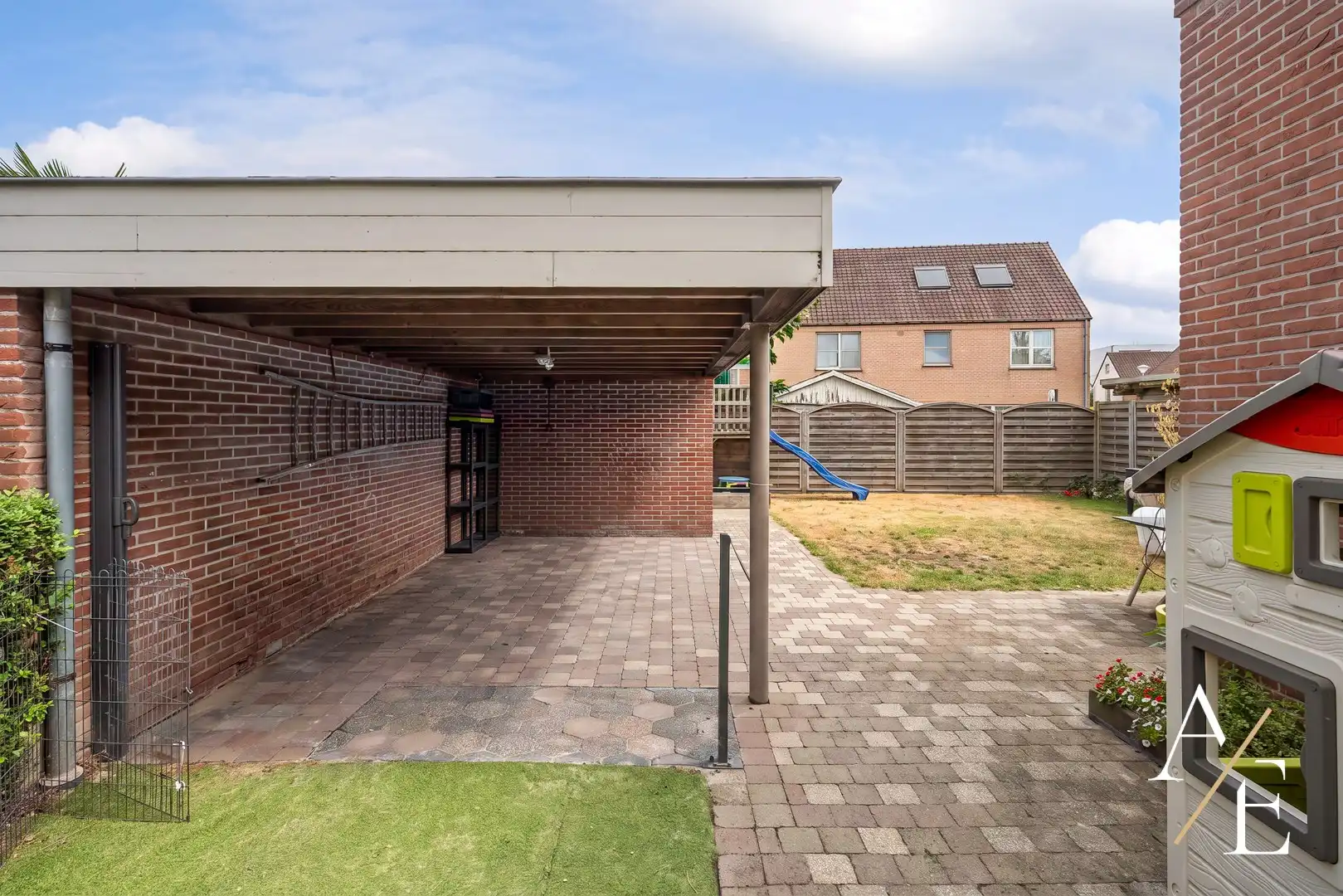 WETTEREN - Gezellige halfopen woning met 4 slpk en tuin! foto 9