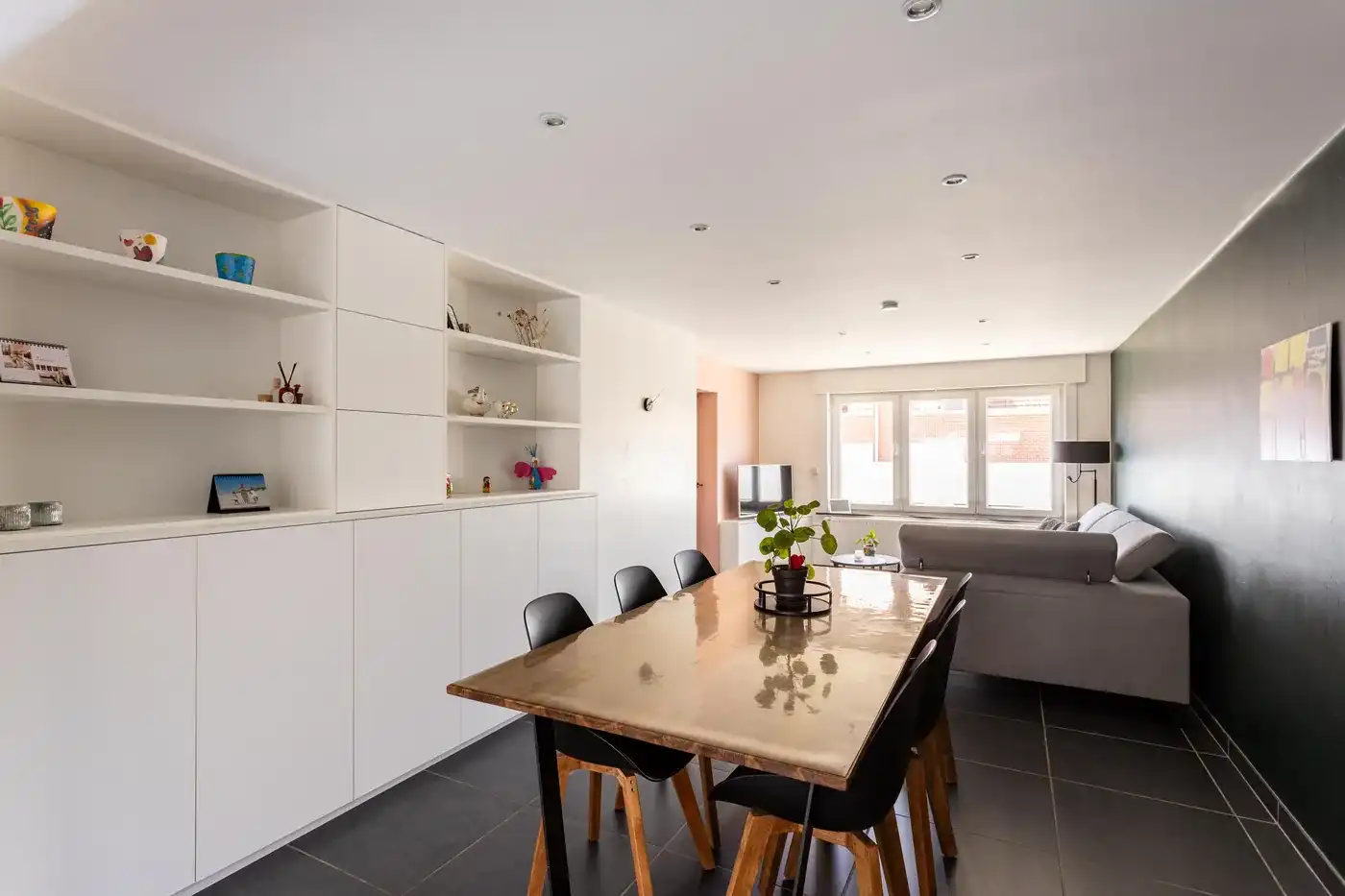 Rustig gelegen instapklare woning met tuin, garage en EPC B foto 2
