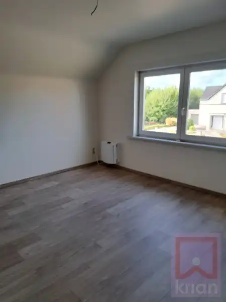 Gerenoveerde woning 2 slpks! foto 13