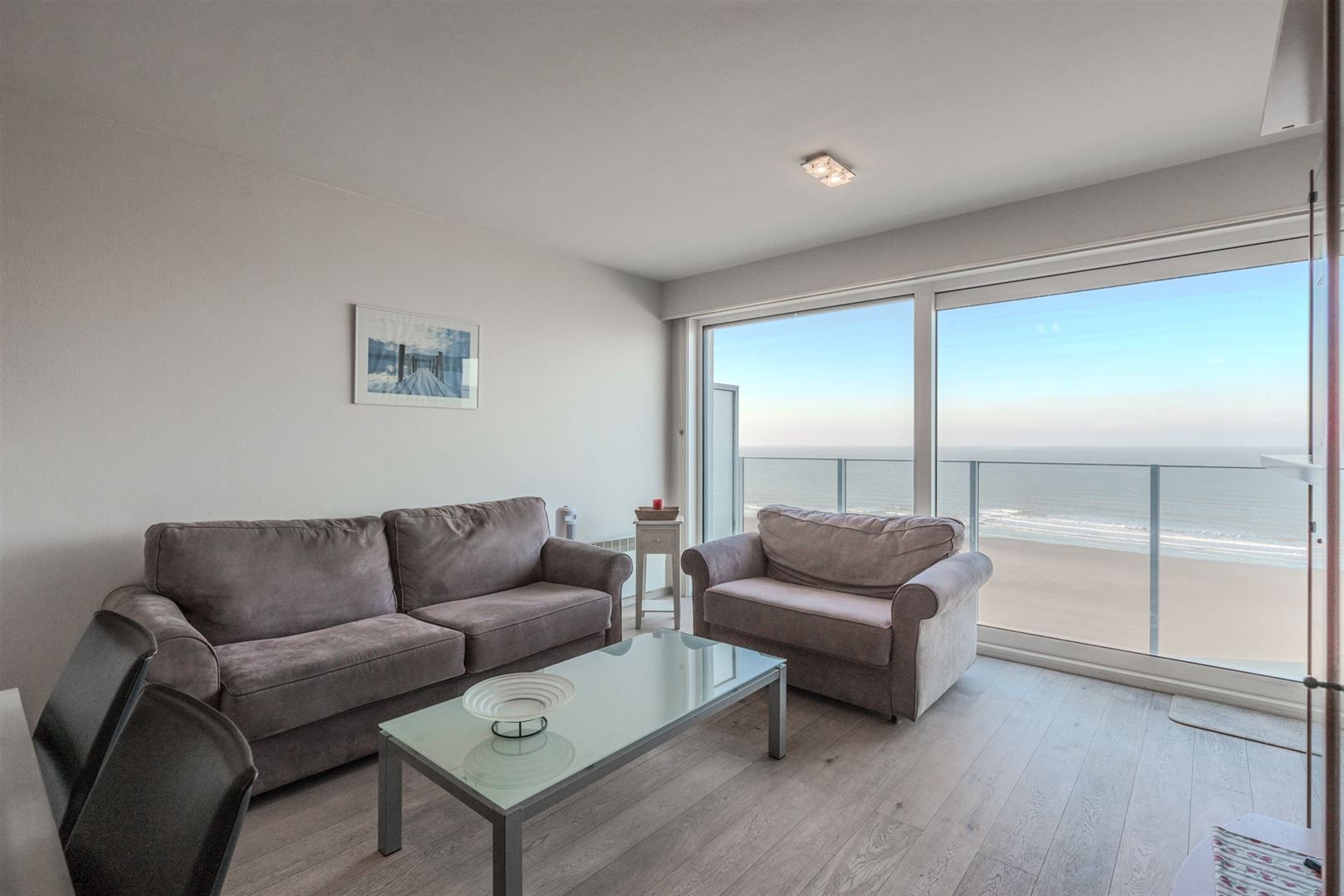 studio foto {{pictureIndex}}