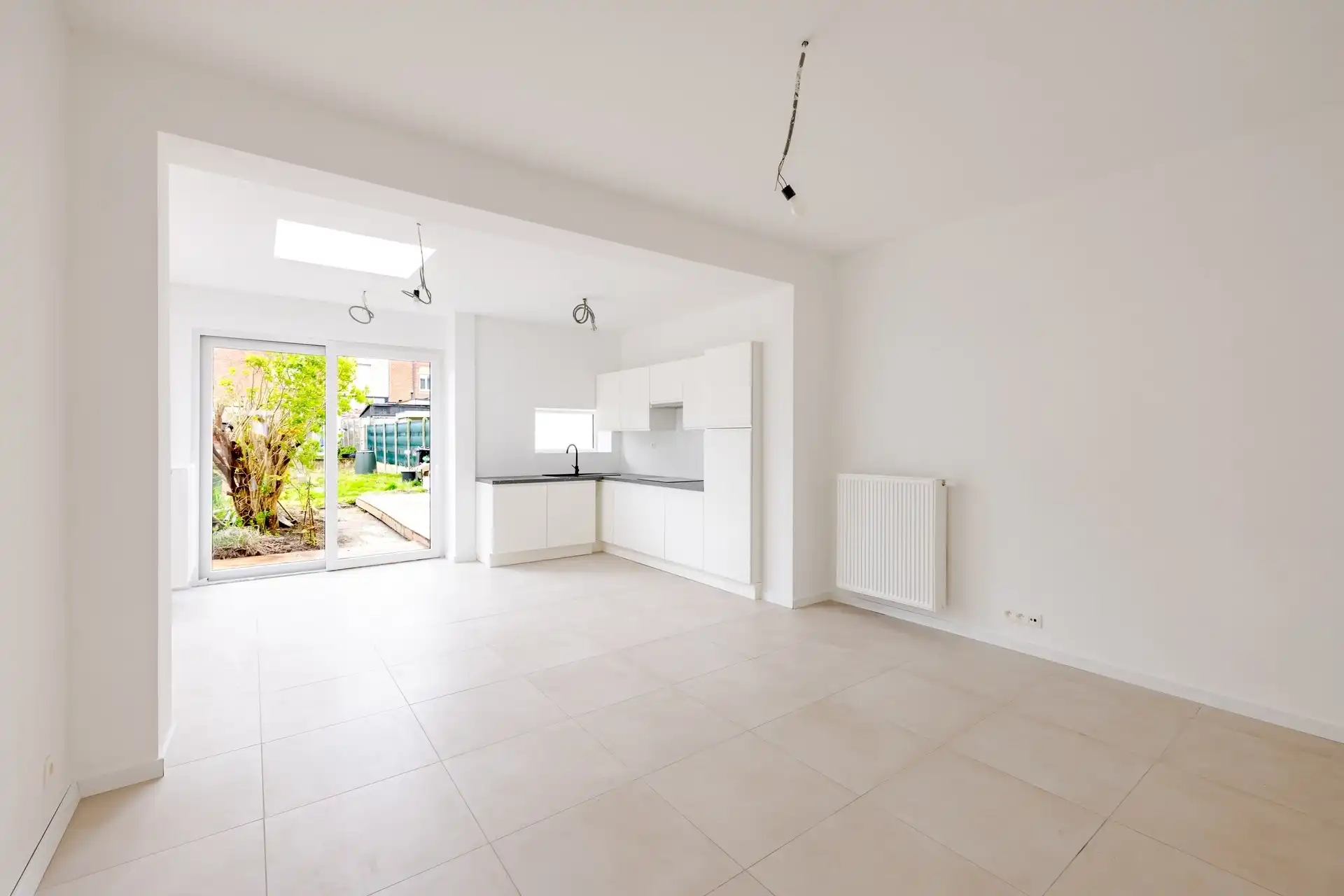 Lichtrijke, instapklare woning met tuin op wandelafstand van centrum foto 2