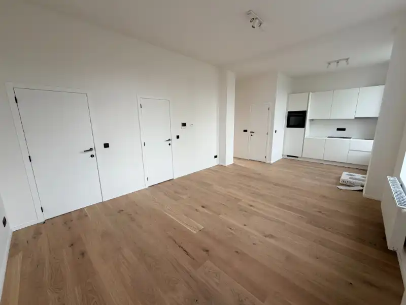 --- NIEUW --- Prachtig gerenoveerd appartement met zicht op het water in Gent. foto 10