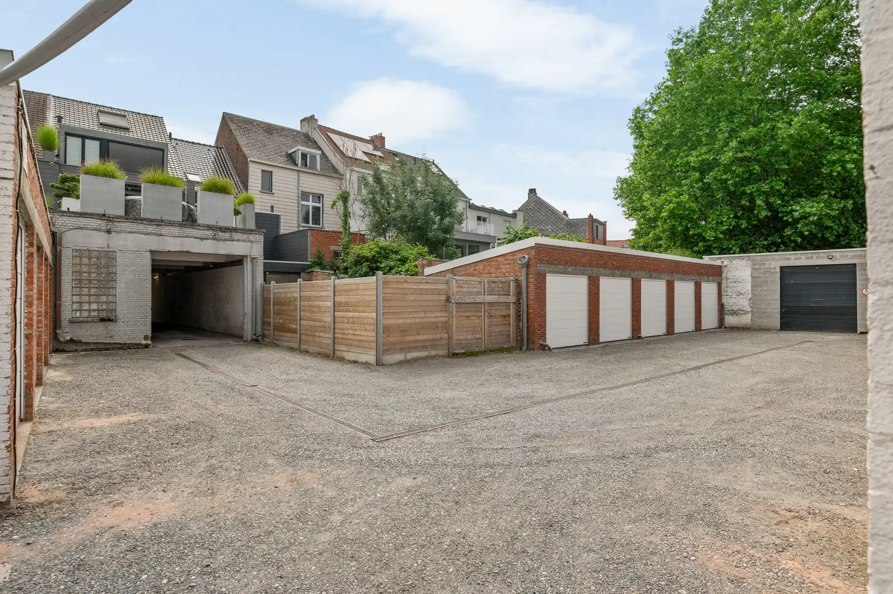 Garageboxen met maximaal laadvermogen in het centrum.  foto 14