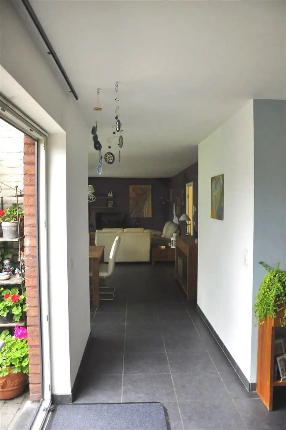 Net gelijkvloersappartement met 3 slaapkamers,garage en tuin foto 9