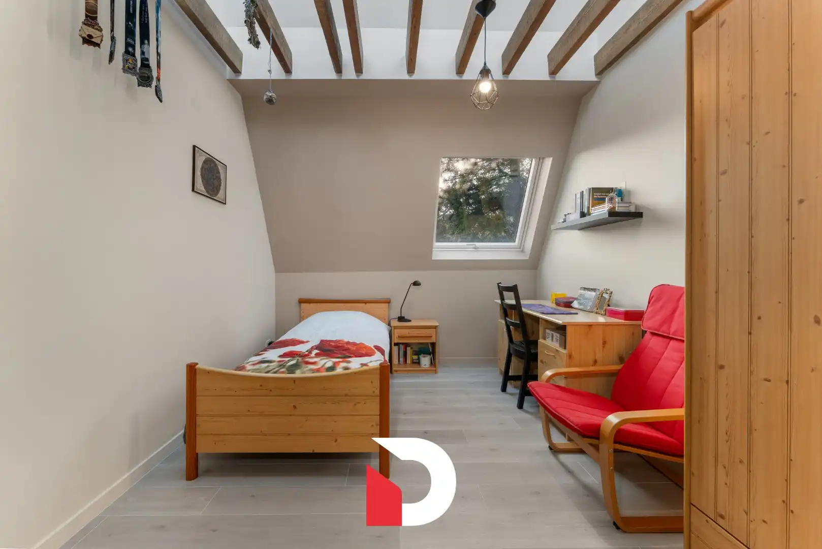 Schitterende stadswoning  in hartje Brugge gelegen op een afgesloten en verdoken binnenplaats. foto 8