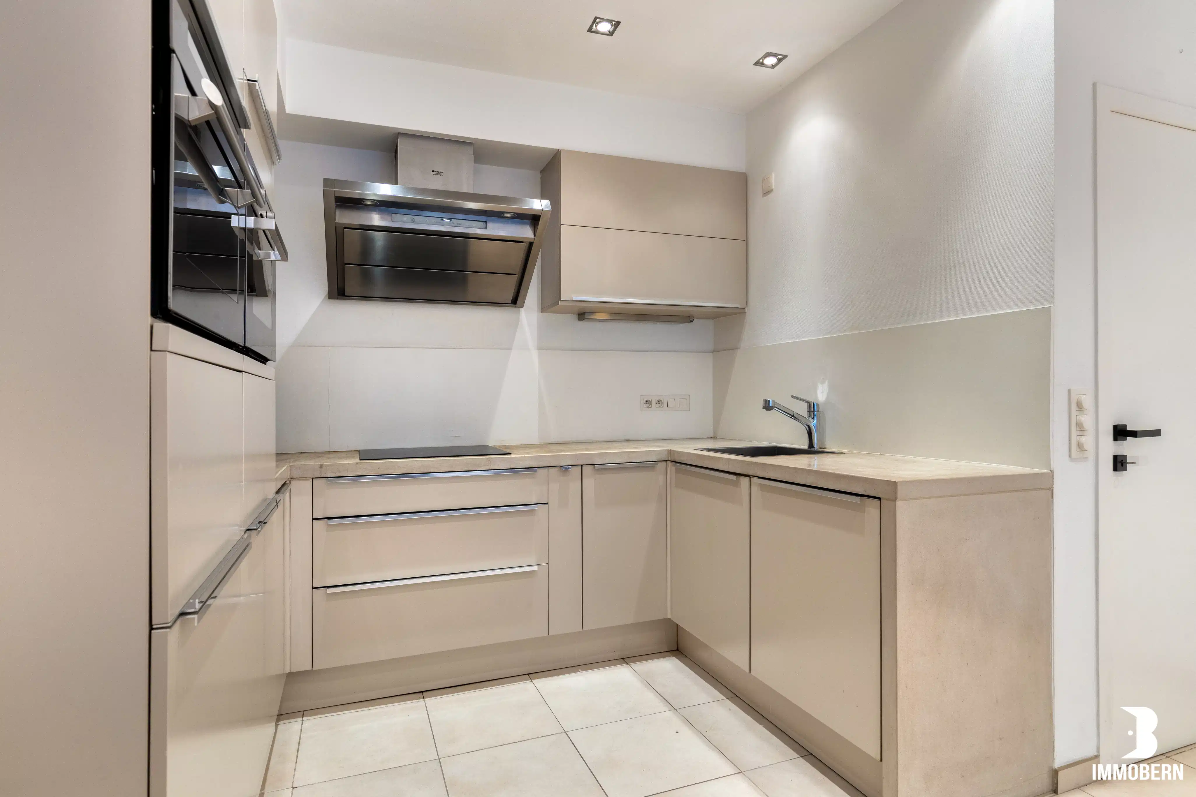 Modern 2-slaapkamerappartement met wellness-allure in 2060 Antwerpen foto 4