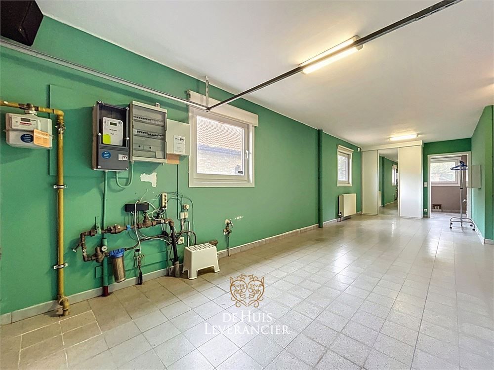 Instapklare, gerenoveerde villa in het hart van Kontich waar rust en comfort gegarandeerd worden foto 27